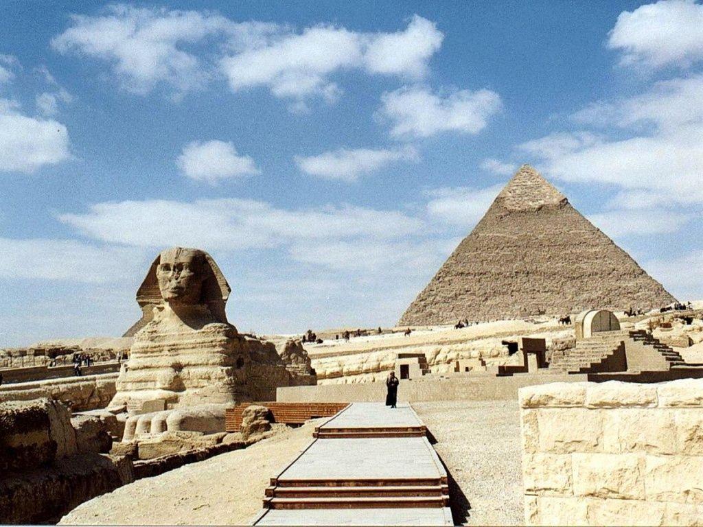 Great Sphinx and Pyramid desktop PC and Mac wallpaper