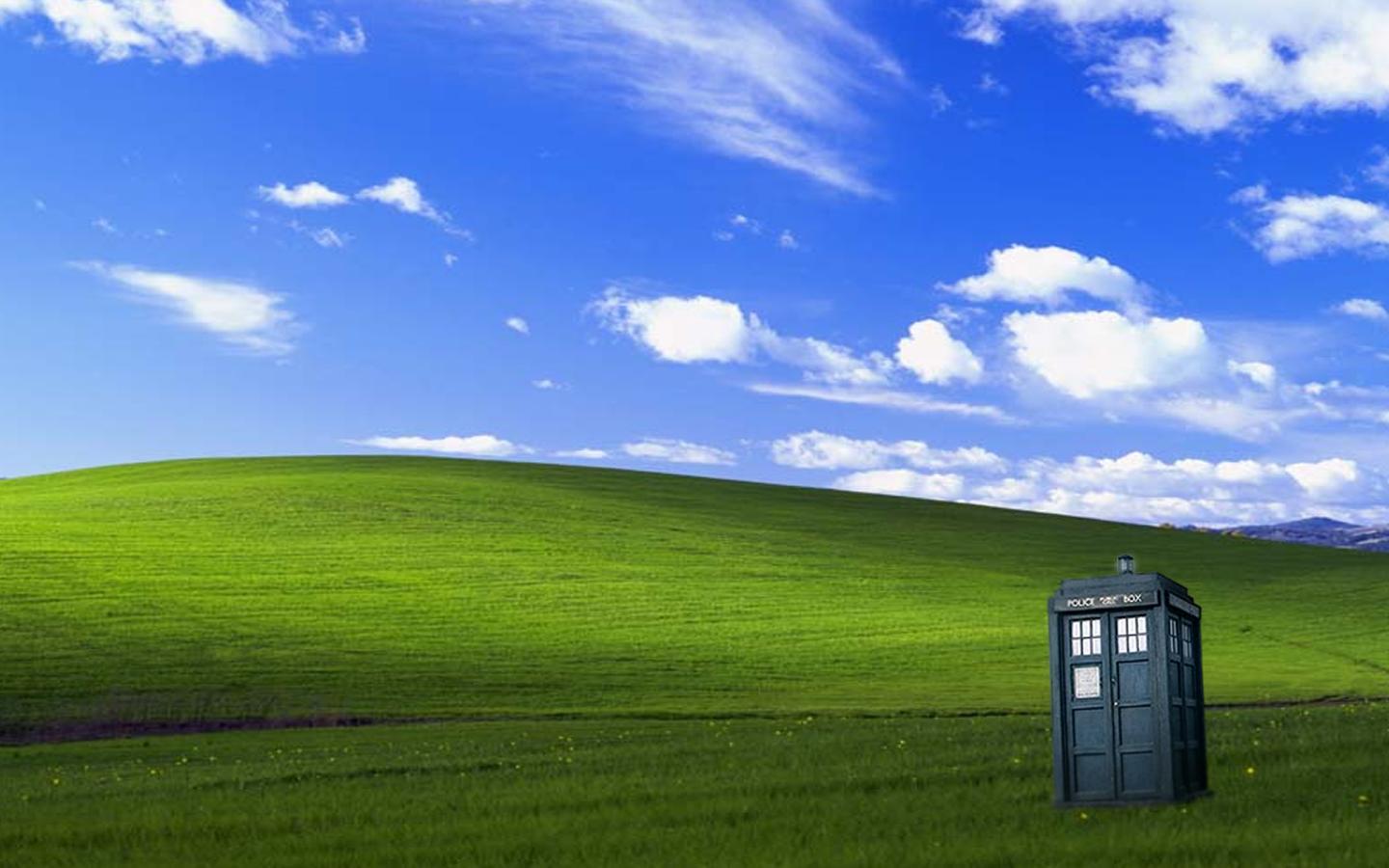 Download Bliss TARDIS Wallpaper 1440x900
