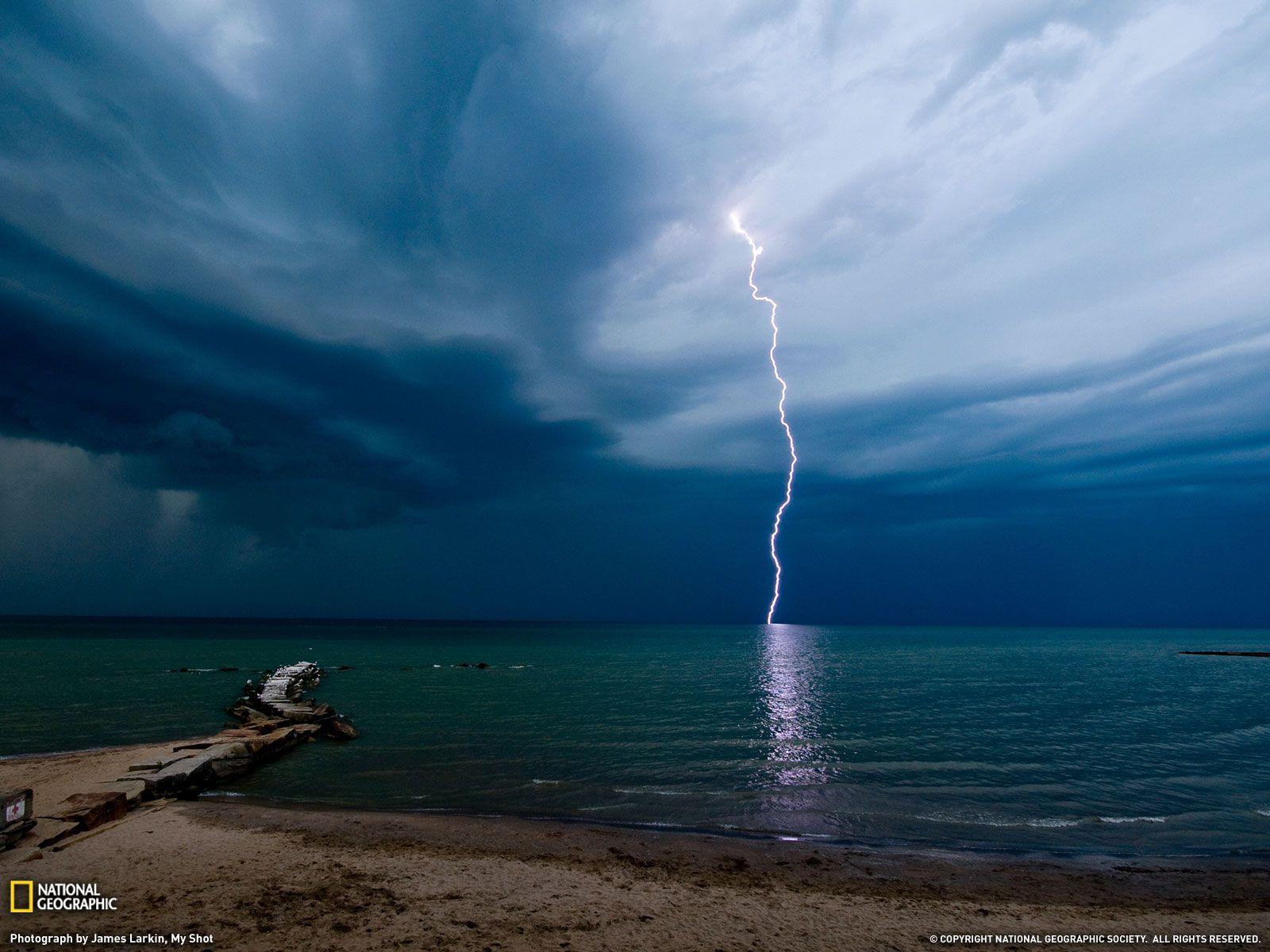 Lightning Picture, Huntington Beach Wallpaper