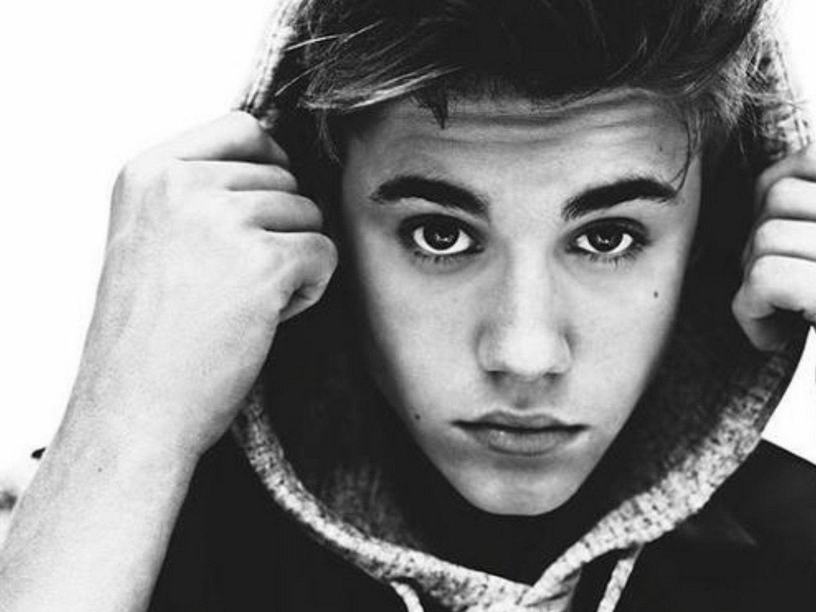 image For > Justin Bieber Tumblr Black And White