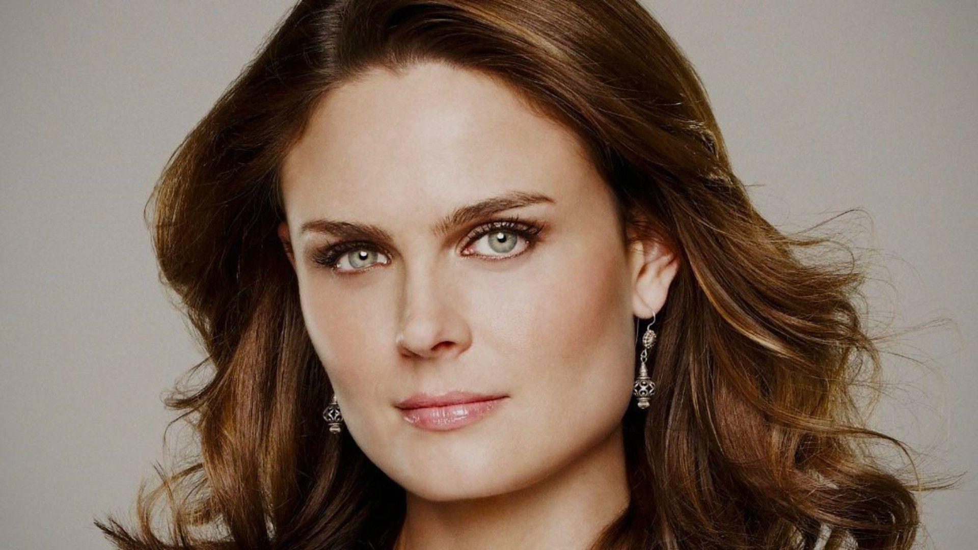 Emily Deschanel Wallpapers - Wallpaper Cave