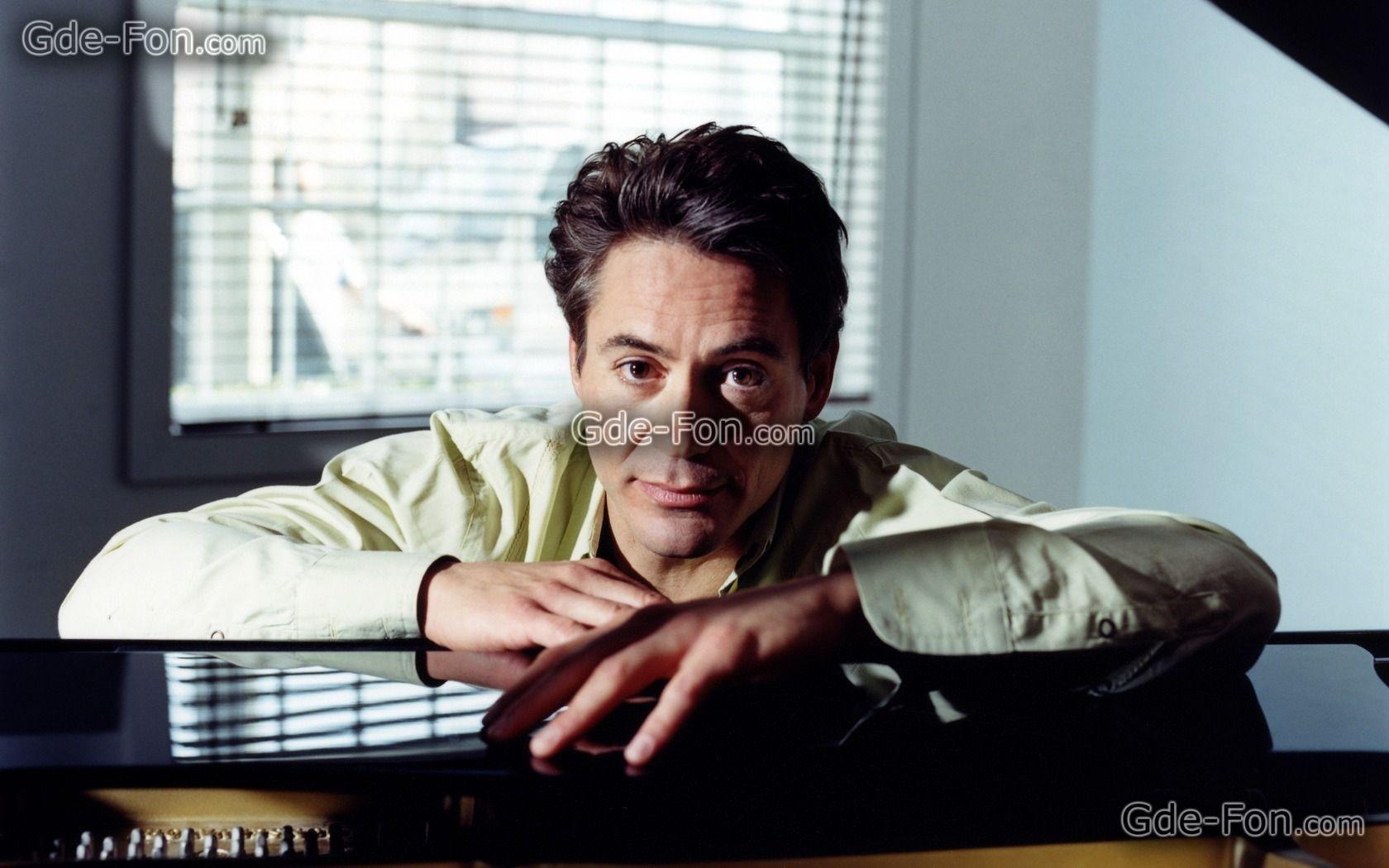 Download wallpaper Robert Downey Jr., actor, piano free desktop