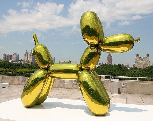 Travelogue of An Armchair Traveller: Giant Balloon Dogs of Jeff Koons