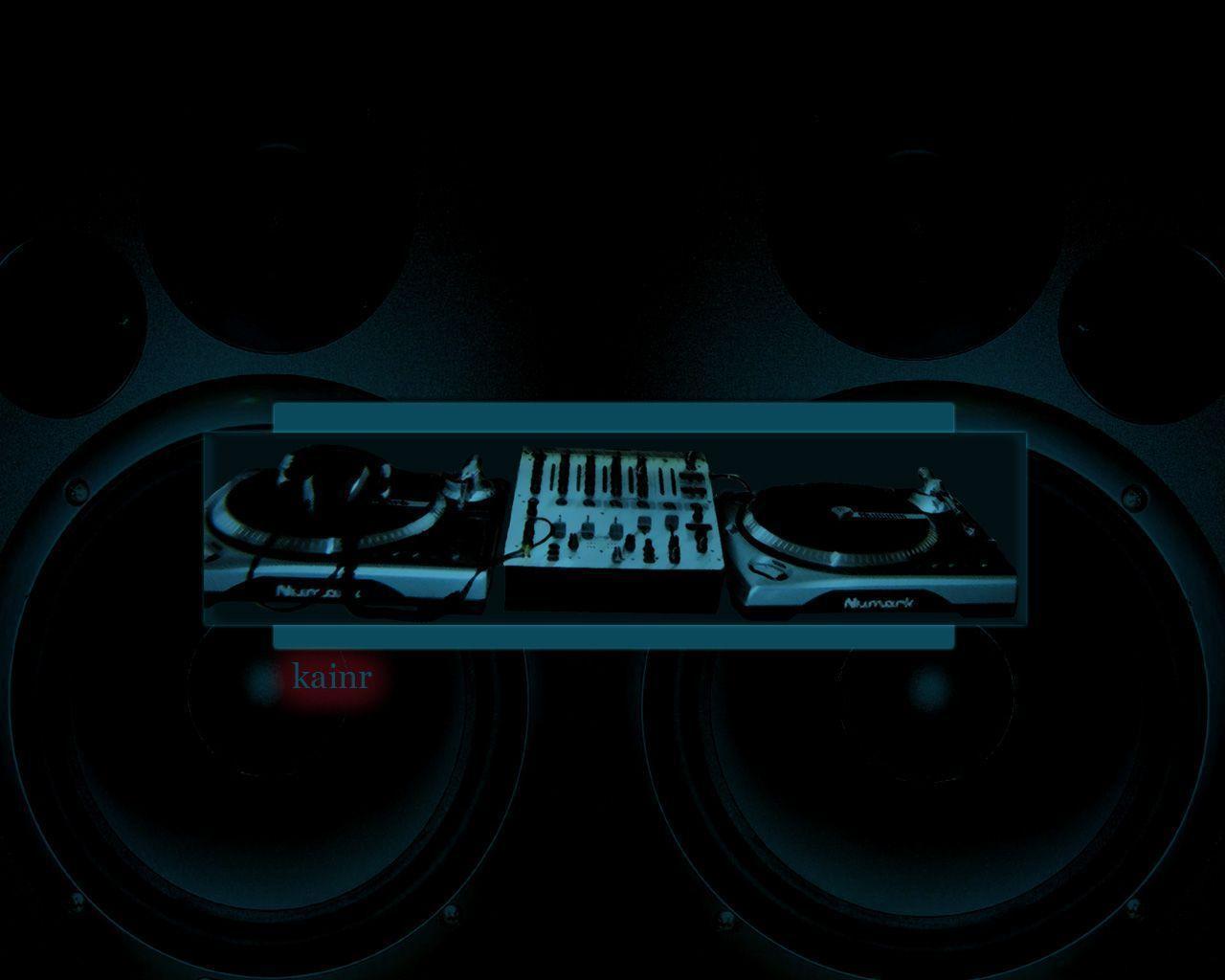 image For > Turntable Wallpaper