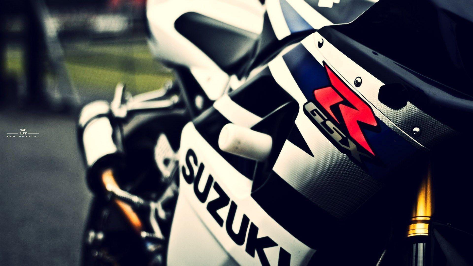 superbike suzuki gsx r close up wide HD wallpaper
