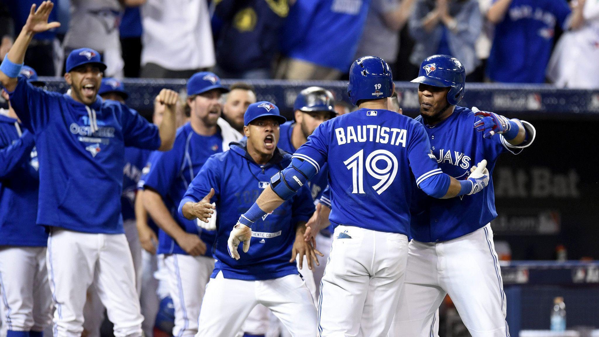 Blue Jays beat Rangers, 6- in emotional Game 5 to win division