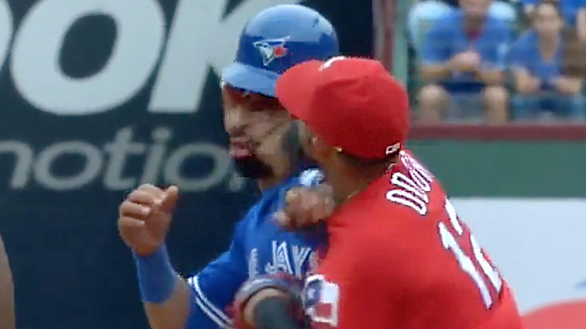 Jose Bautista gets punched in face