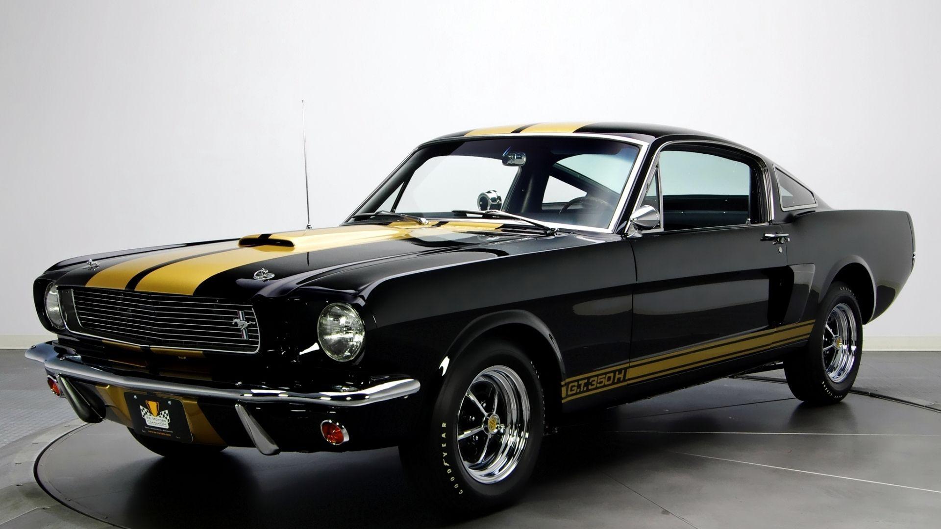 Ford Mustang Shelby GT350 Classic Black Wallpaper