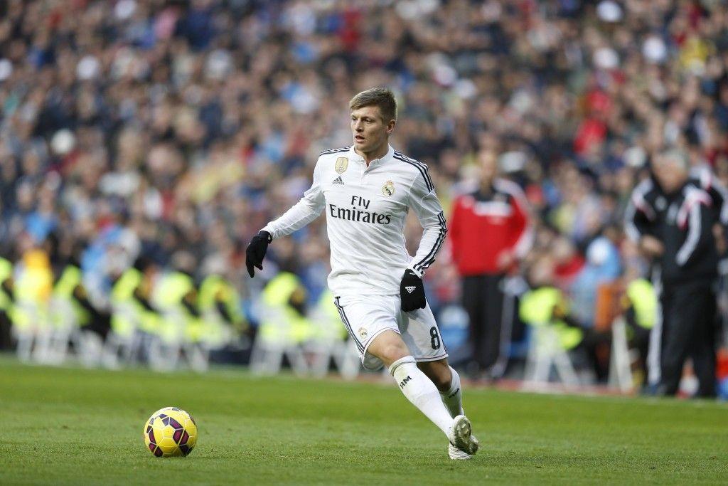 Full Body Photo Of Toni Kroos For Real Madrid Player At 2015 2016