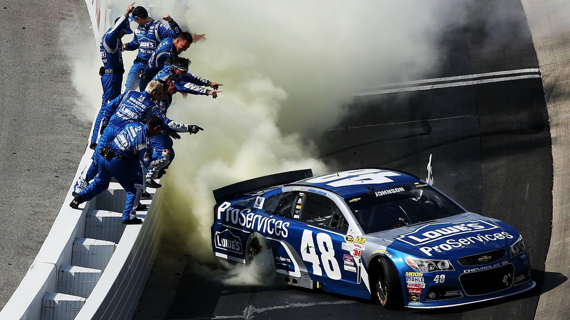 Jimmie Johnson paces himself to 10th win