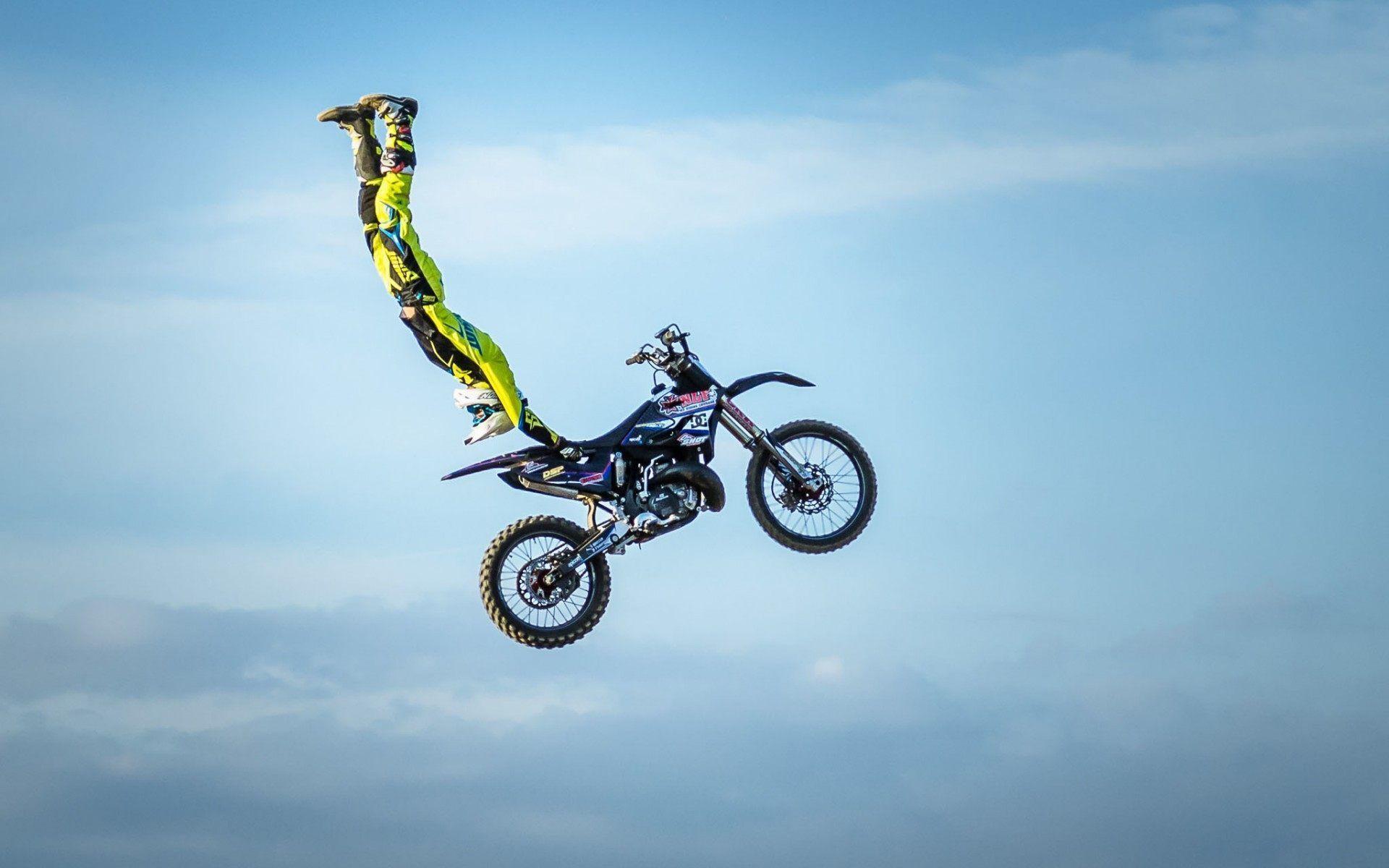 Motocross Bike High Jump Extreme Sports High Definition Wallpaper