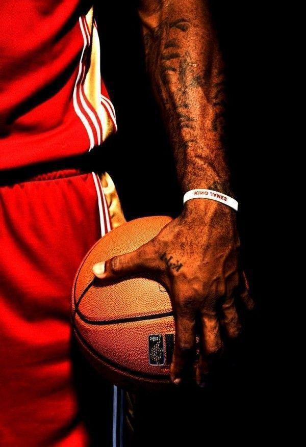 NBA Player Lebron James Wallpaper iPhone