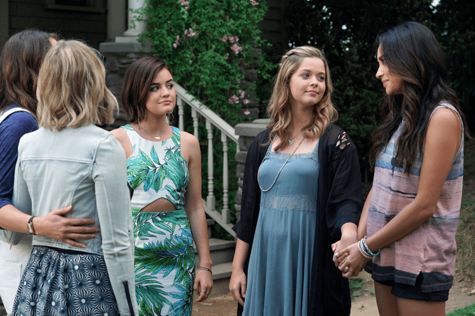 Is &;Pretty Little Liars&; Season 6B Returning To The Lost Woods
