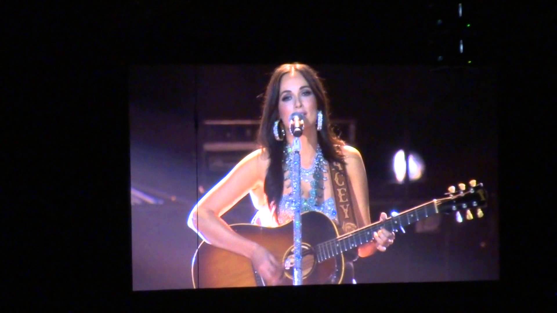 Kacey Musgraves go &;round, C2C London 2016