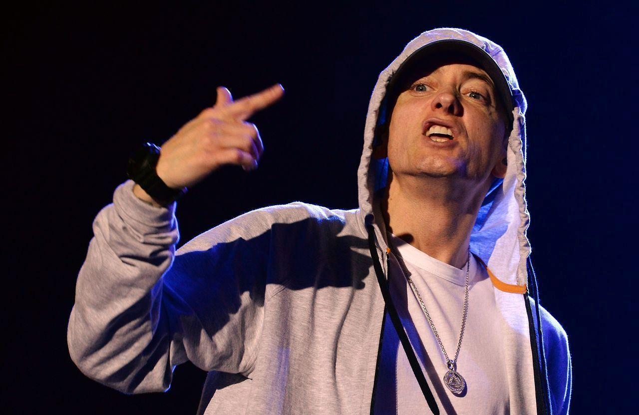 Want Wallpaper HD Eminem on your Computer Screen?
