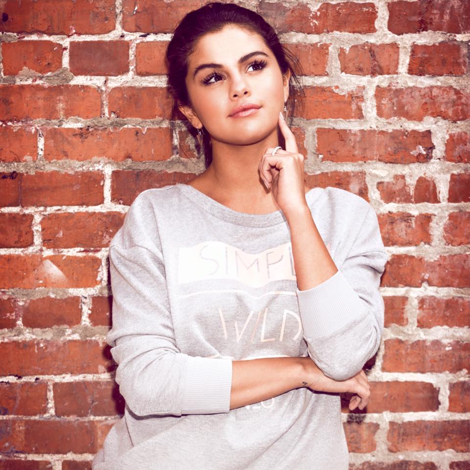 Selena Gomez New 2015 HD Wallpaper. Wallpaperjunk.com. HD