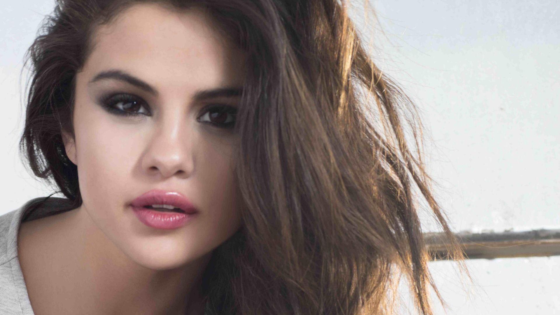 Cute Selena Gomez HD Background. Wallpaper, Background, Image