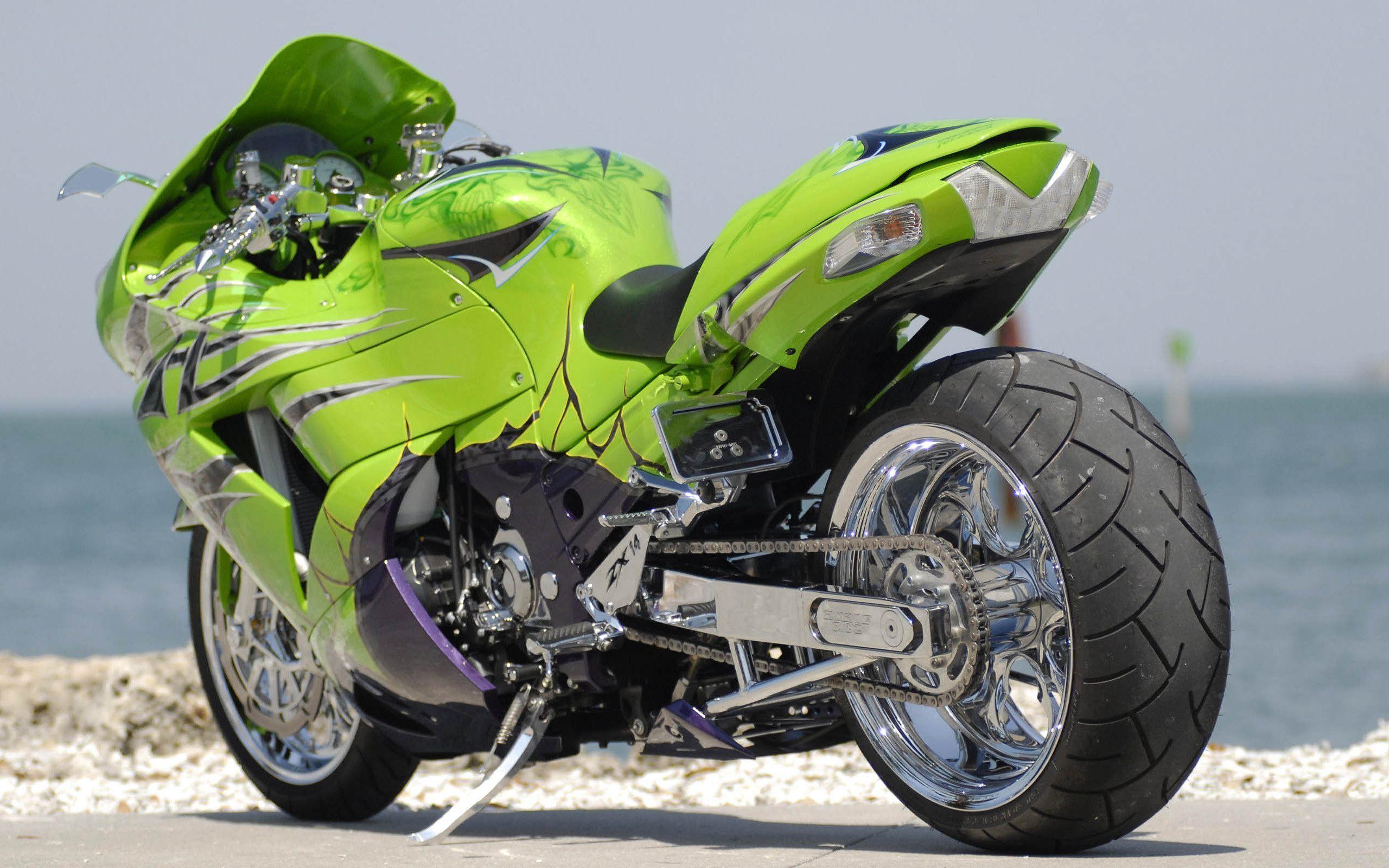 Kawasaki ZX14r Heavy Bike Wallpaper For Desktop & Mobile