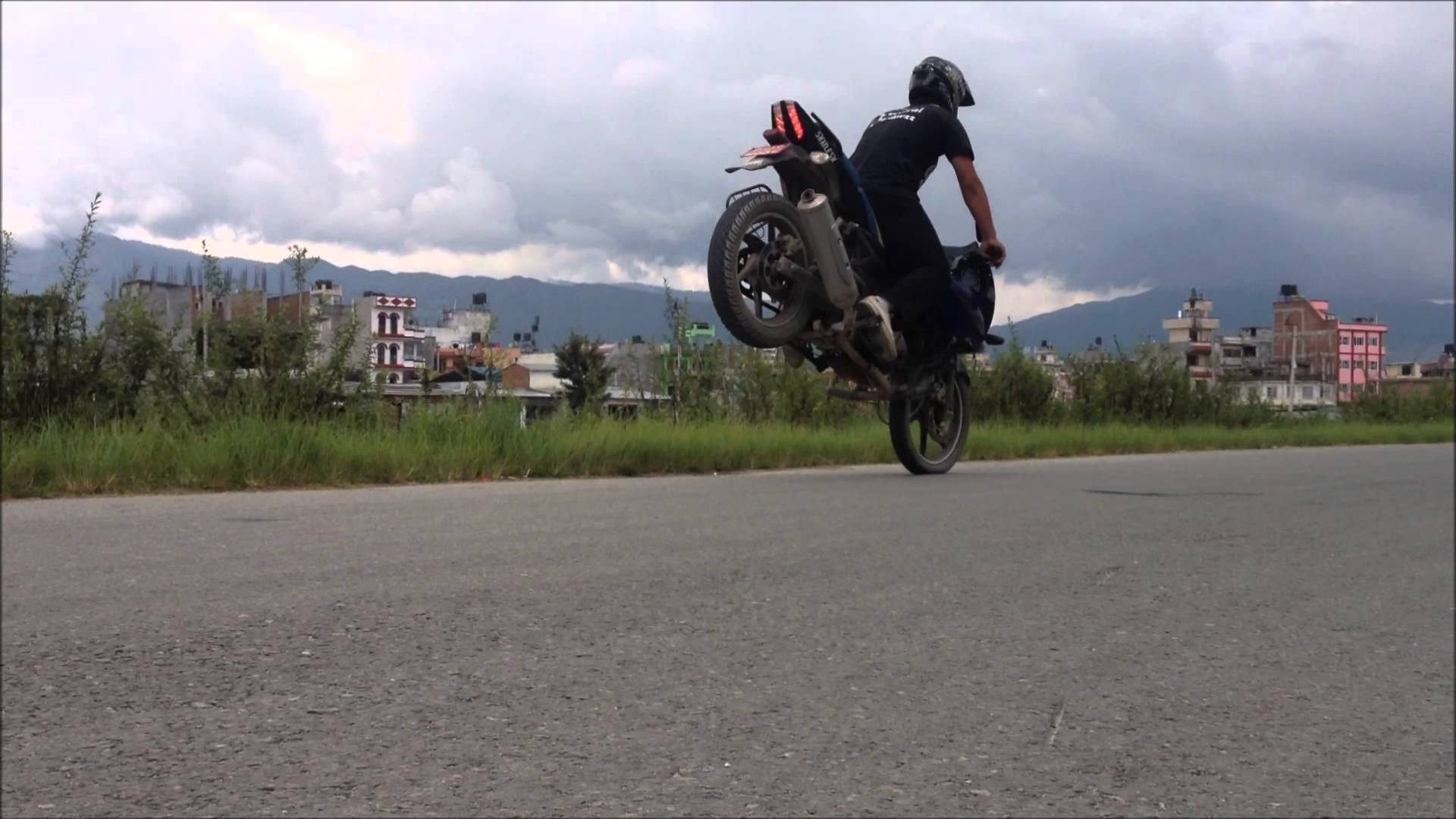 Hero Xtreme Bike Stunt (Nepali Riders) -Pulchwok Engineering