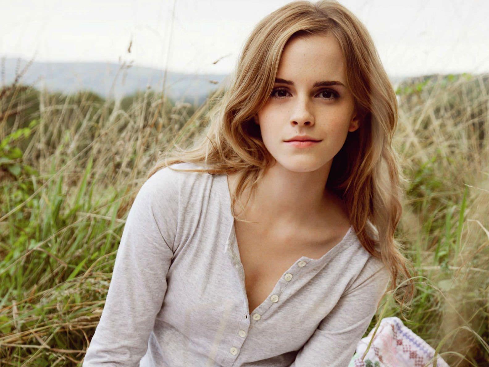 Download Emma_watson_hot_emmawatson_photos Emma Watson Wallpaper