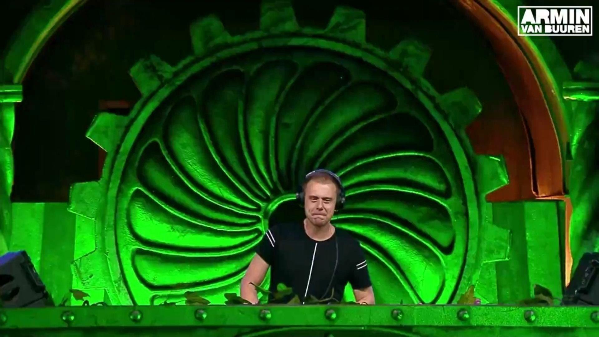 Download Armin van Buuren Live at Tomorrowland Brasil 2016 1080p