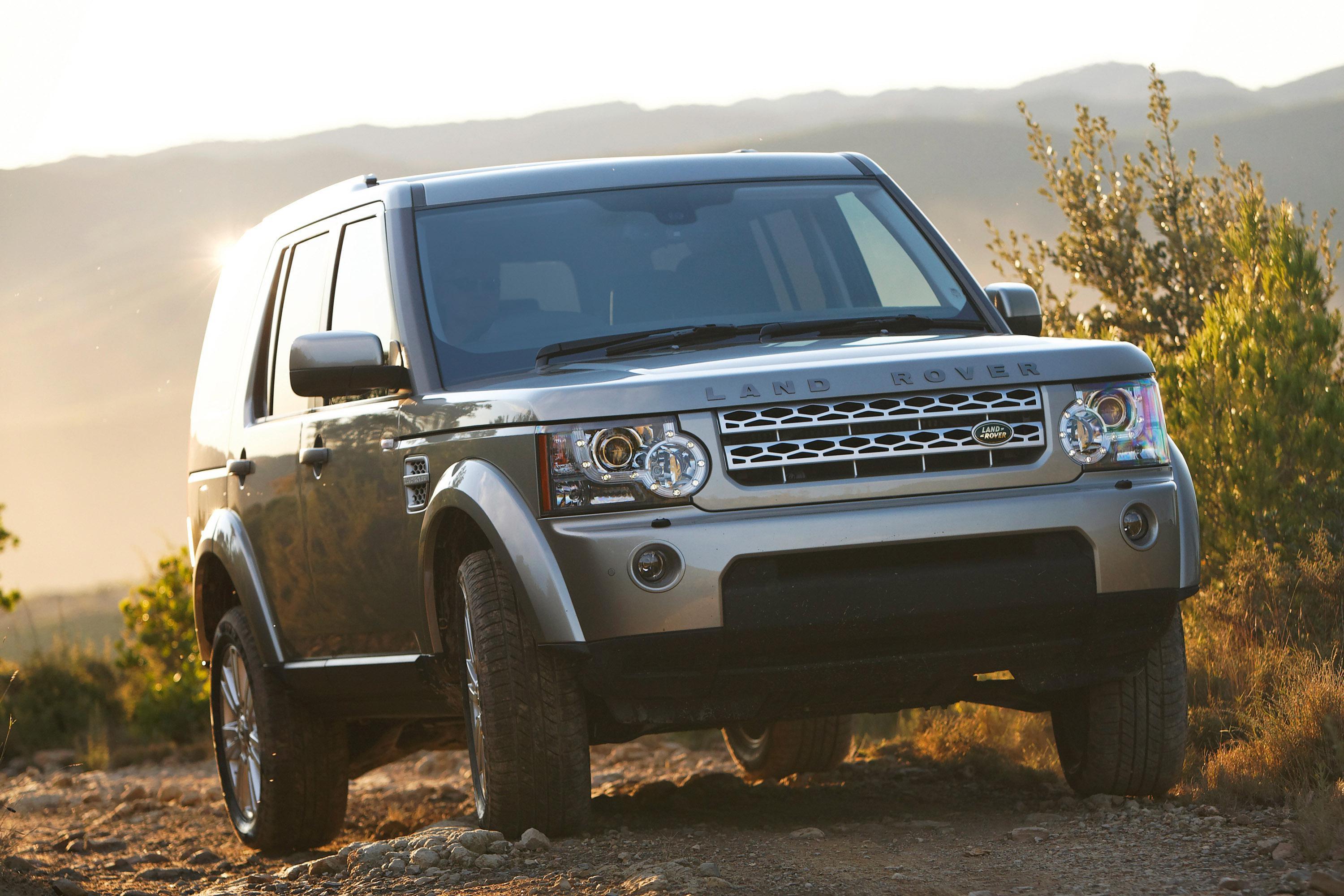 Land Rover Discovery 4 HD Wallpaper