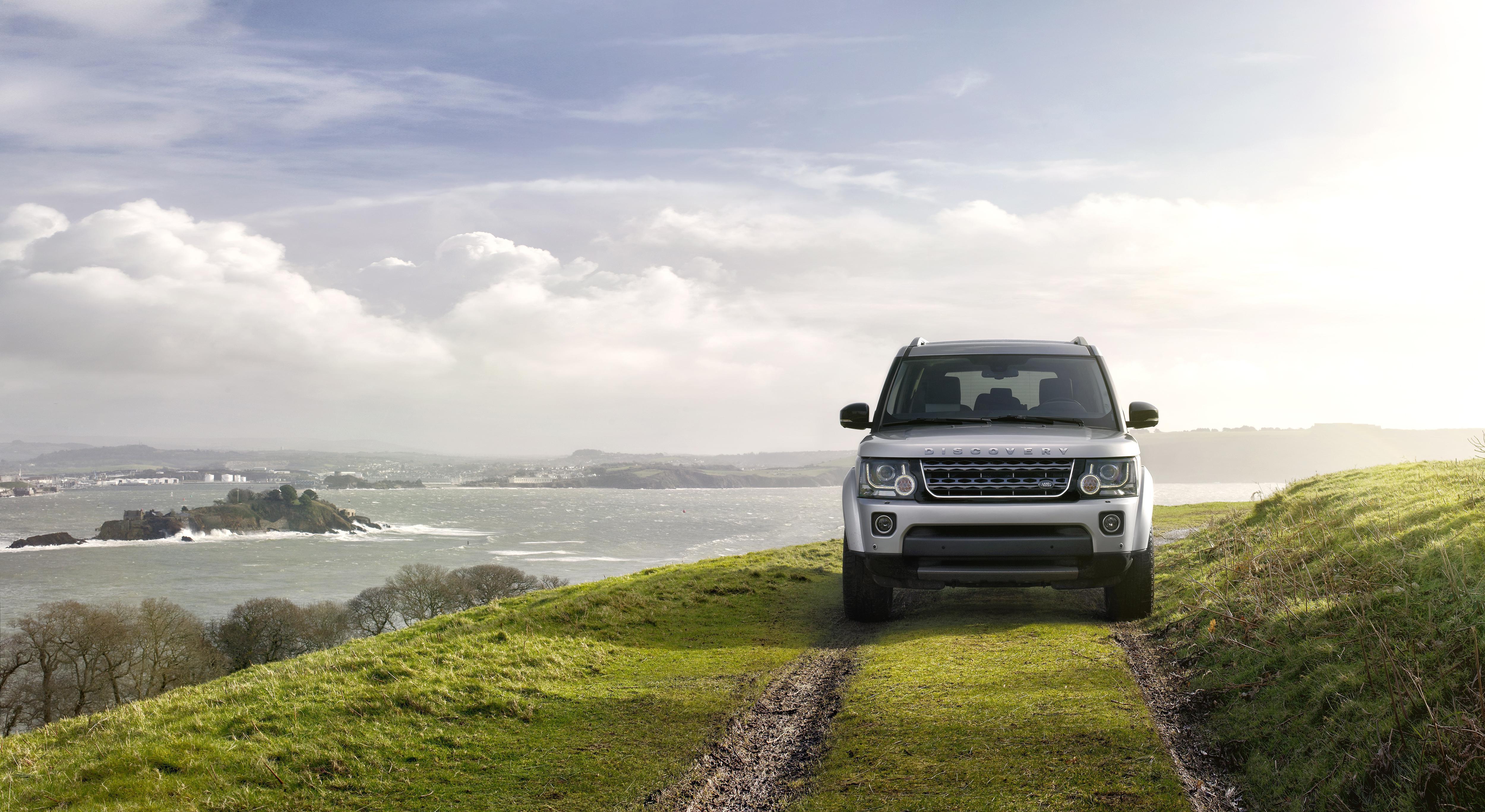 Land Rover Discovery 4 HD Wallpaper