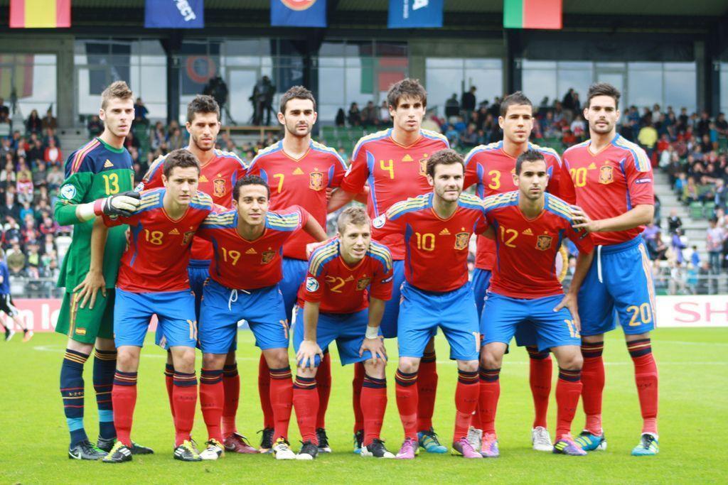 Spain National Under 21 Football Team, The Free
