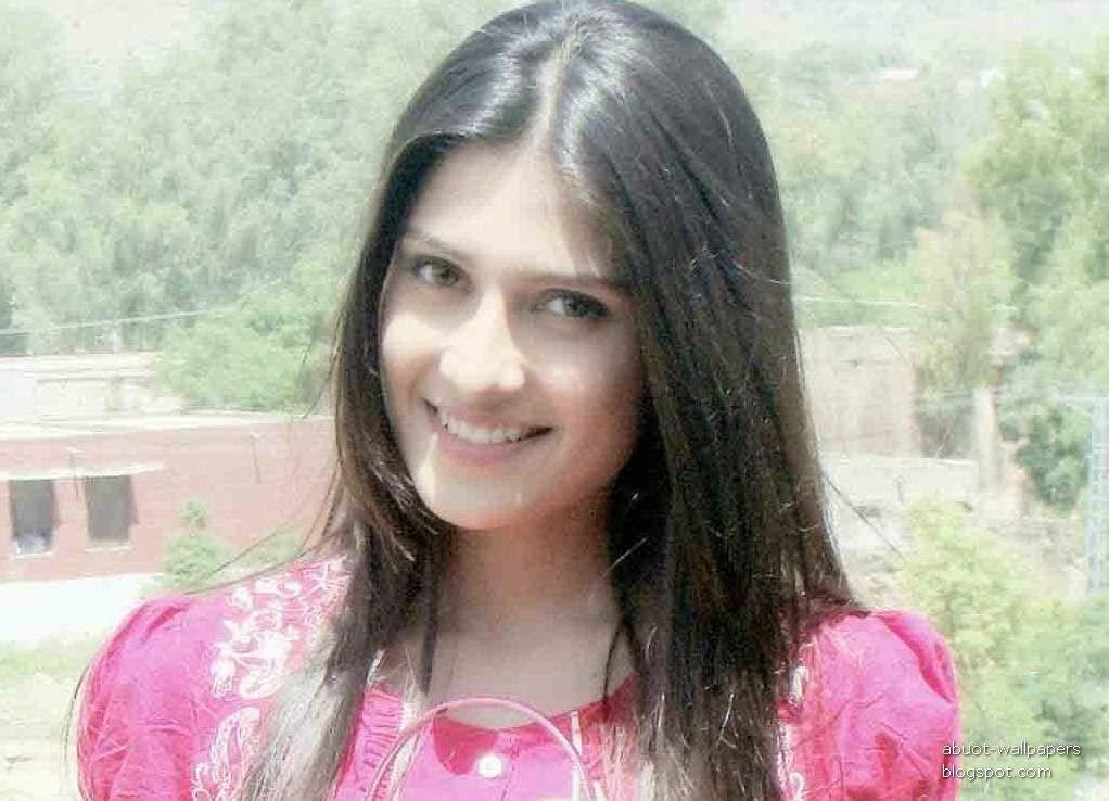 most beautiful girl in pakistan