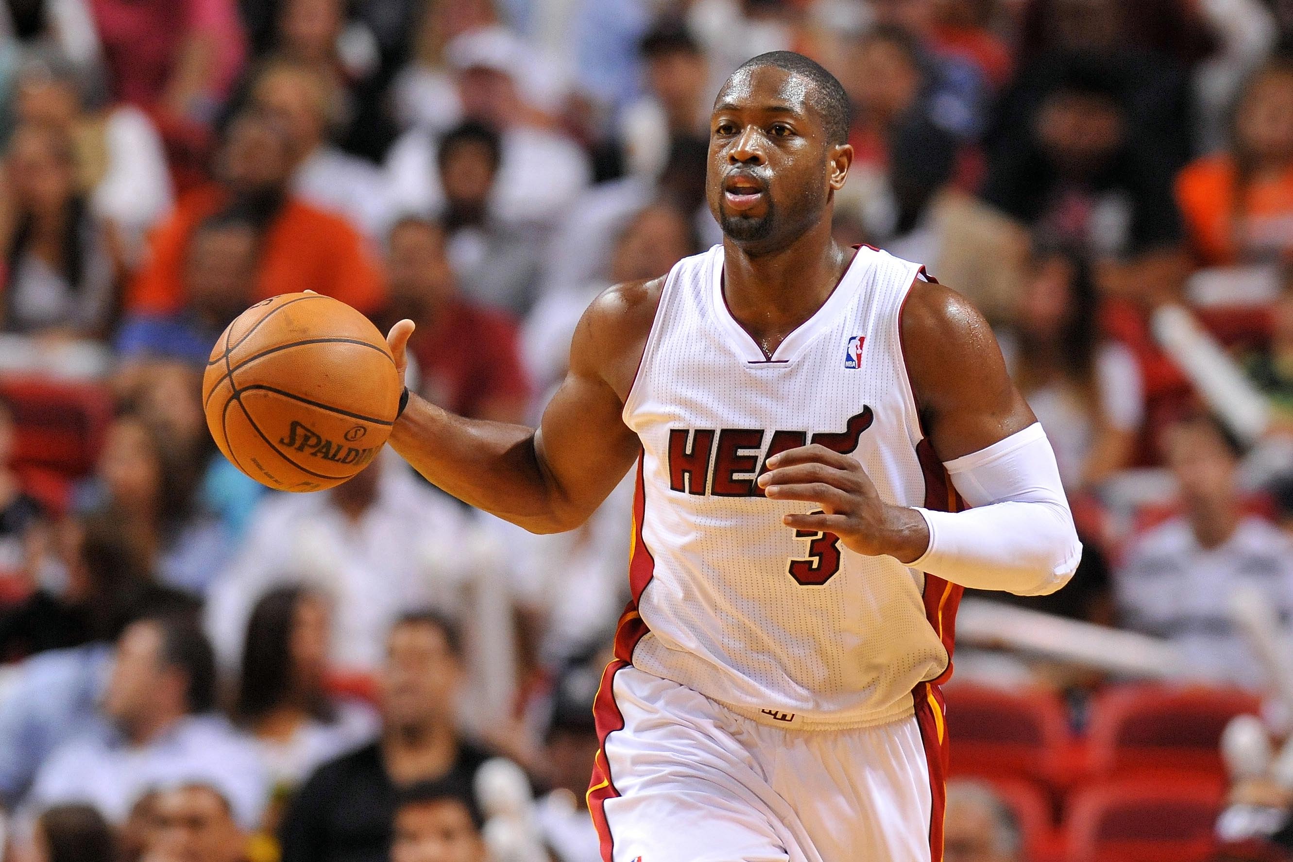 Dwyane Wade Officially A Chicago Bull Bulls Confidential