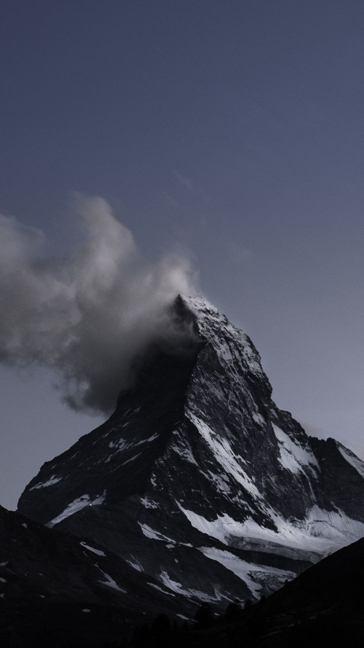 The Matterhorn Under A Cloud Sky Wallpapers Wallpaper Cave