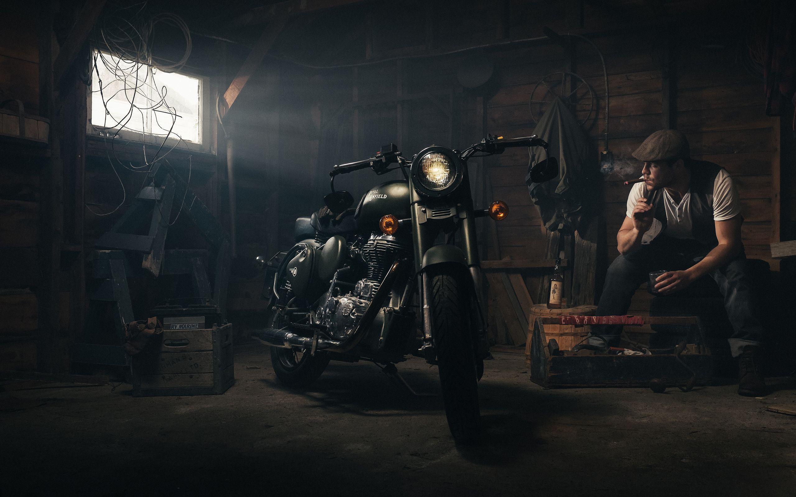 Download wallpaper for 720x1280 resolution. Motorcycle Cigar Shed