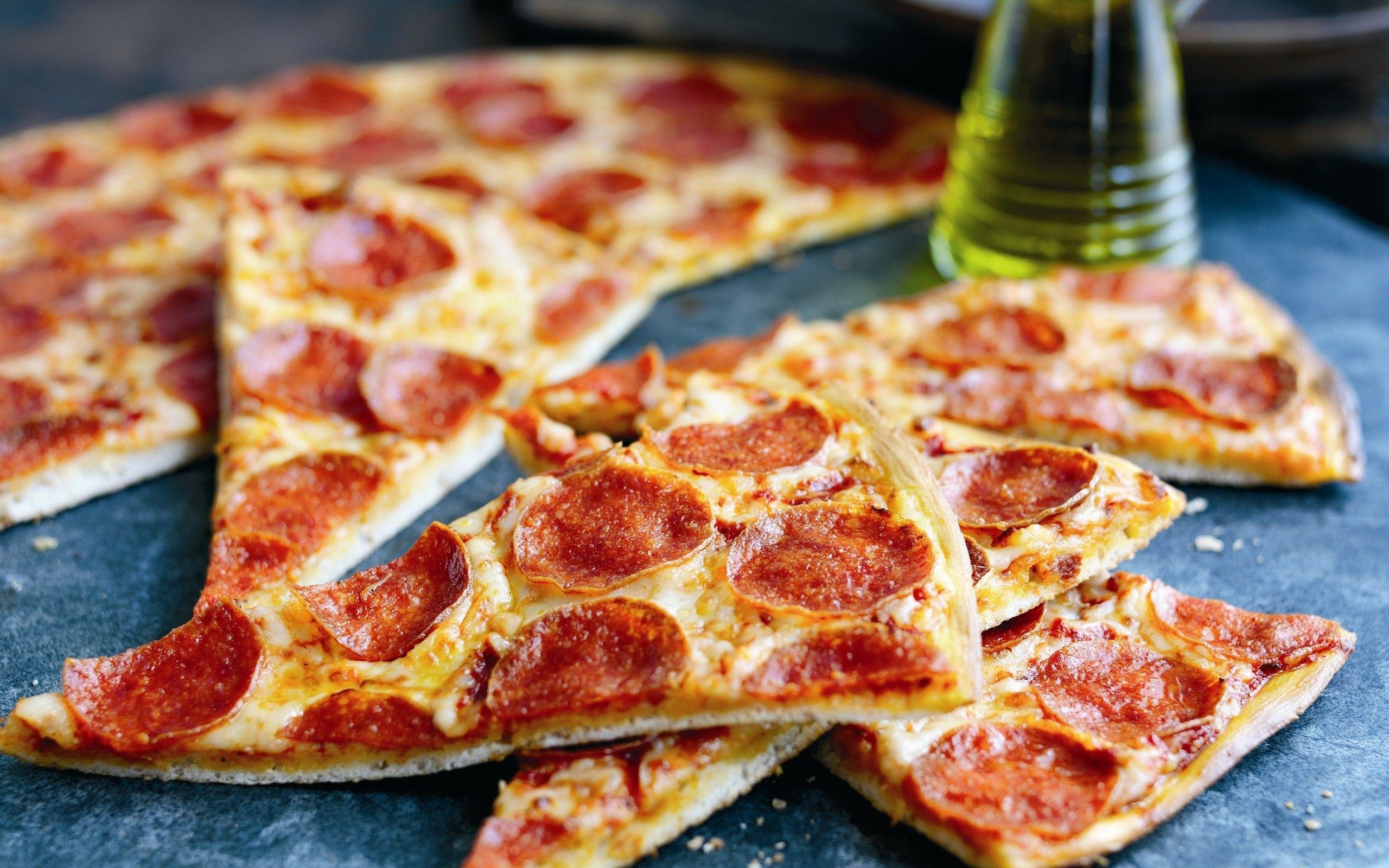 Gallery For > Pizza Wallpaper