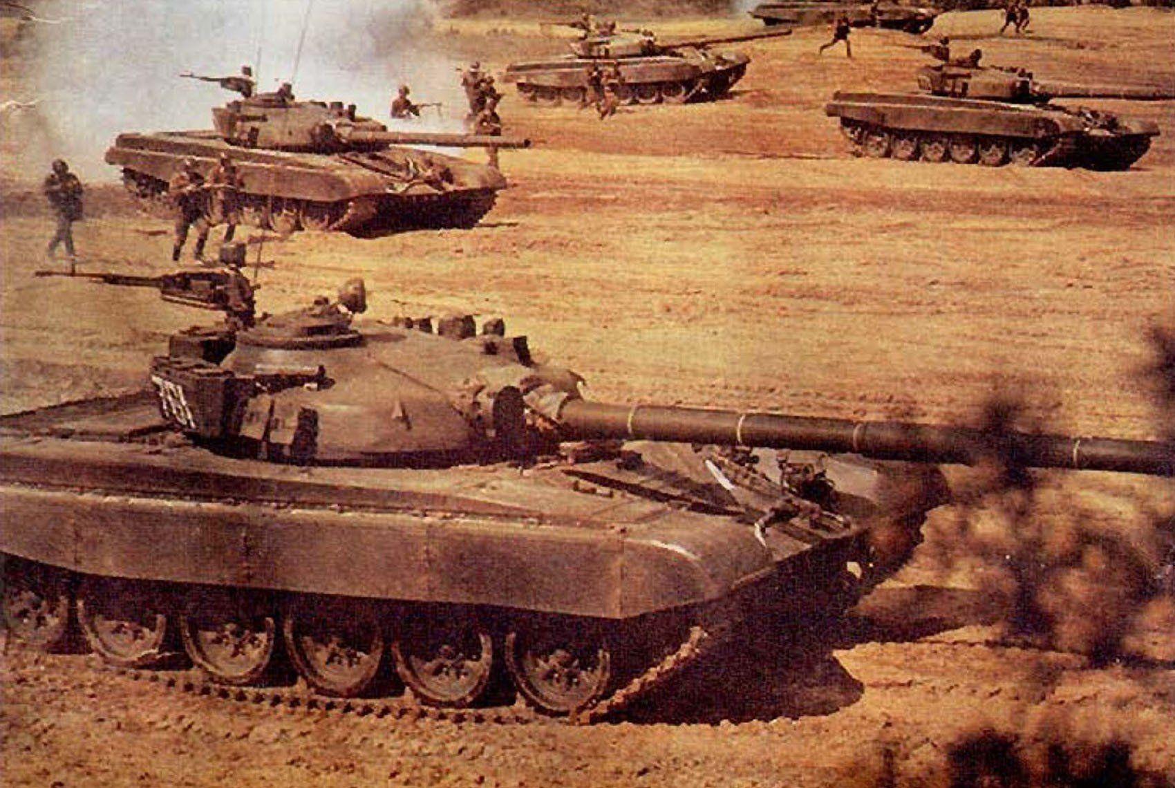 Warsaw Pact Tanks Soviet Union