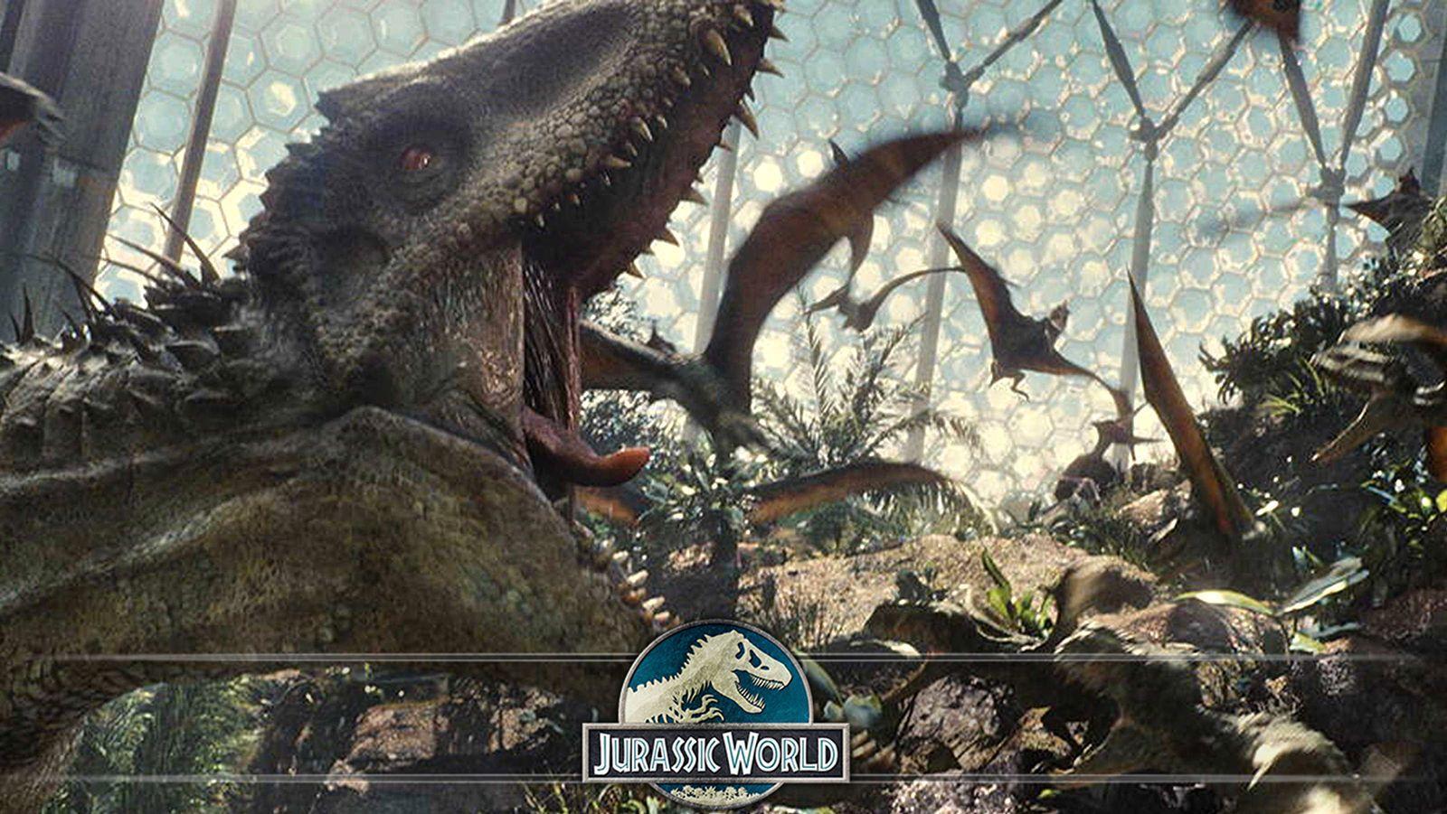 Jurassic World 2015 Movie Wallpaper 24