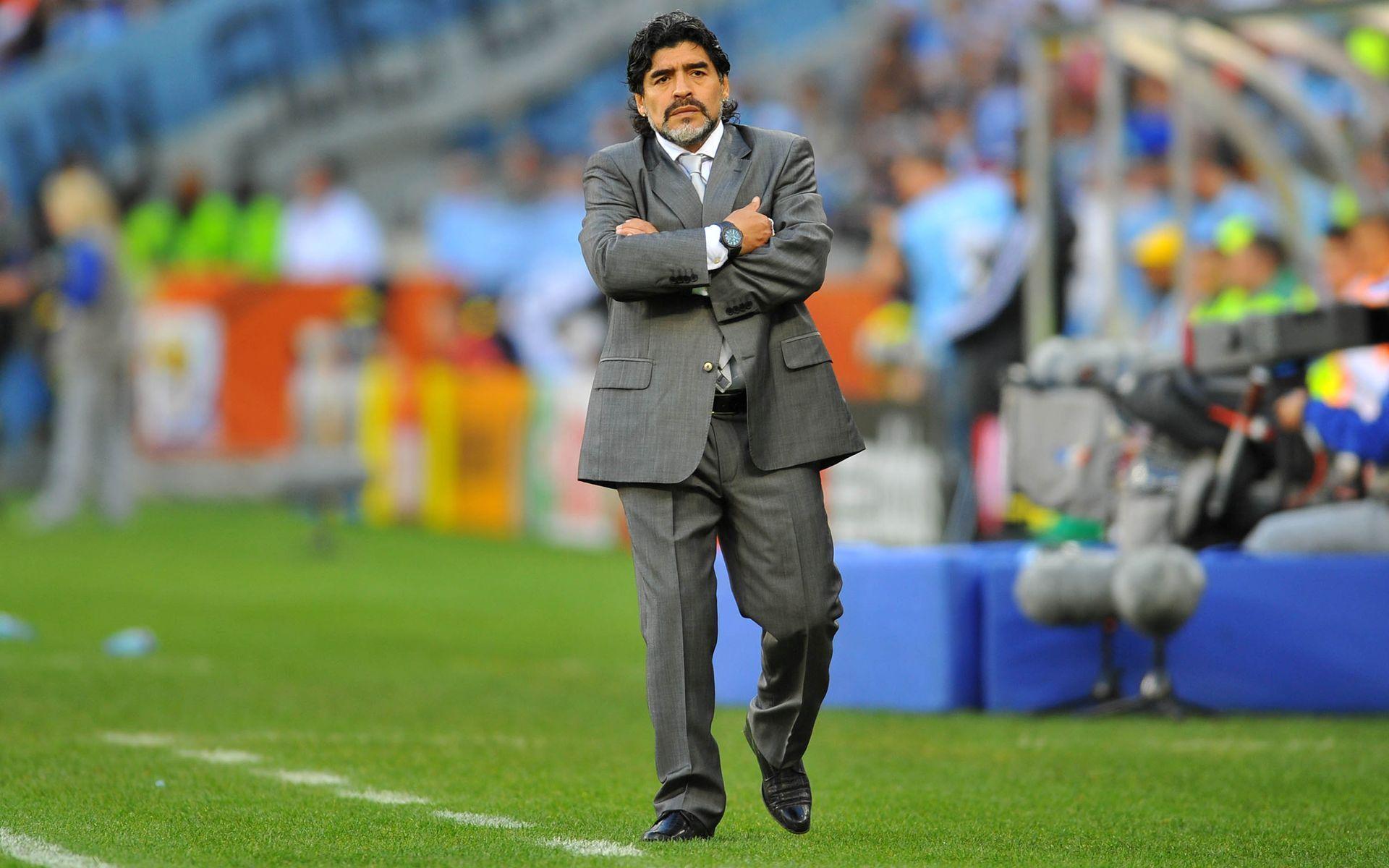 Diego Maradona free Wallpaper (2 photo) for your desktop