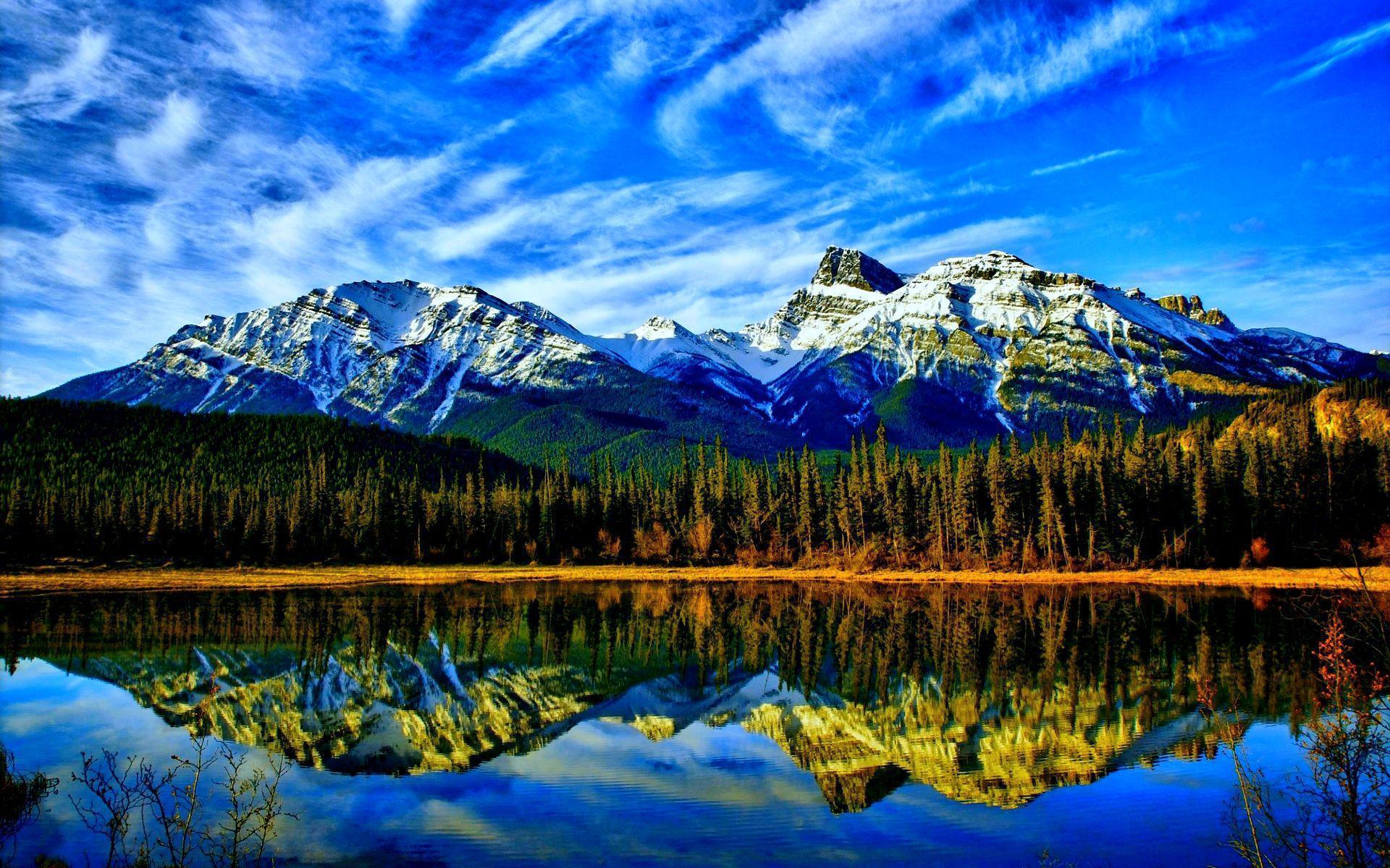 HD Stunning Mountain Lake Wallpaper and Photo. HD Landscape