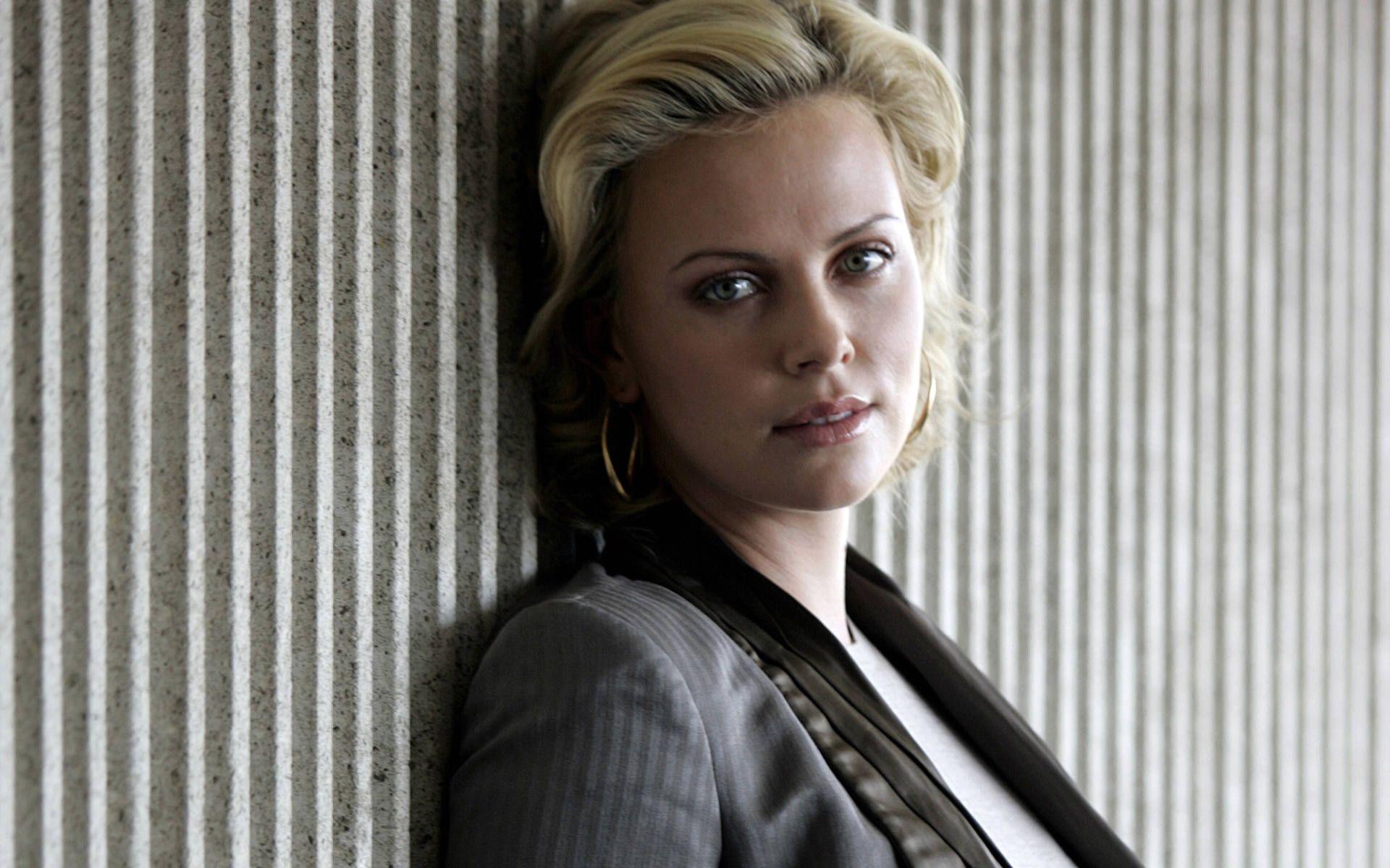 Charlize Theron Faces On Pin Pinterest Charlize Theron