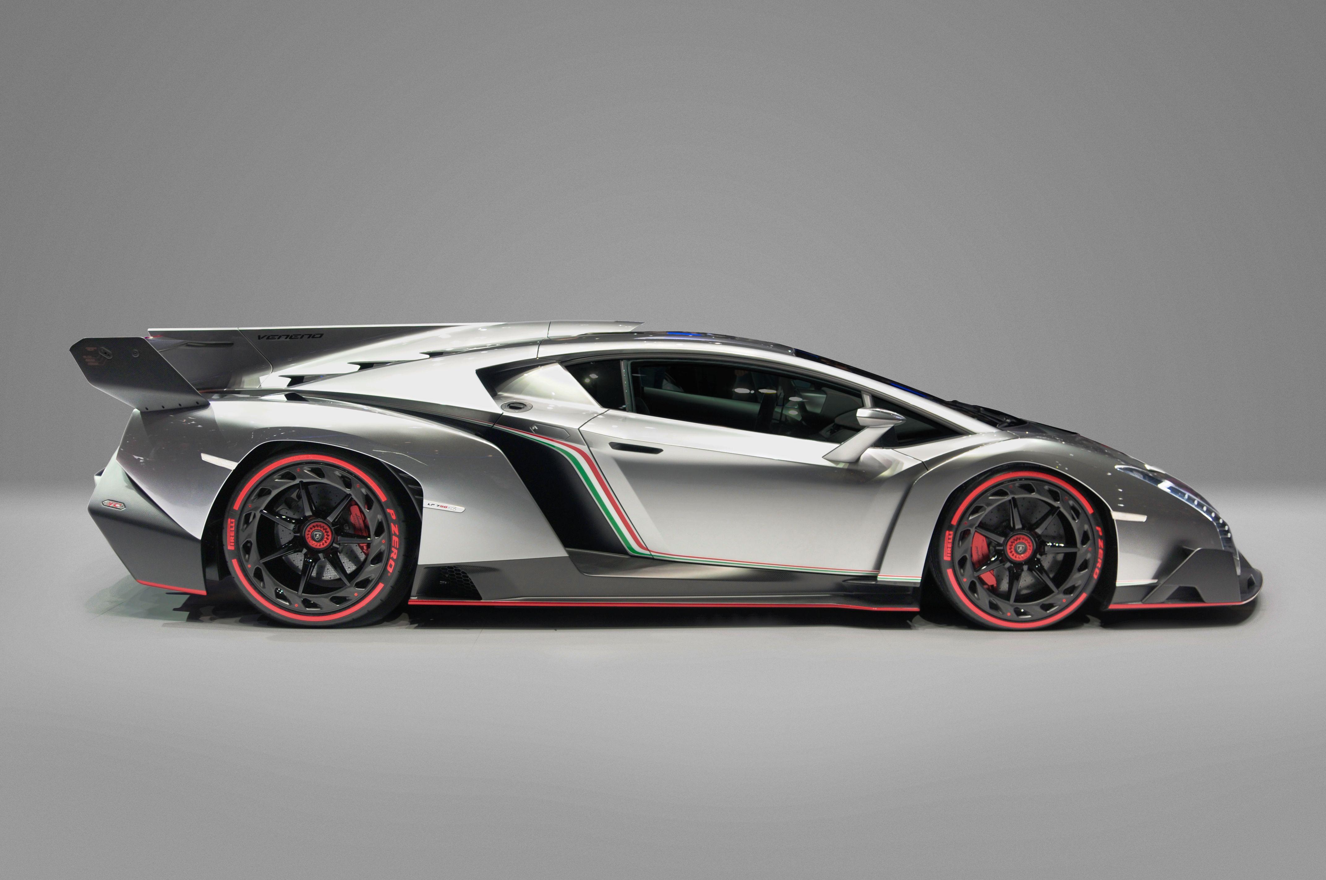 Lamborghini Veneno Desktop Wallpaper. Free Desktop Wallpaper