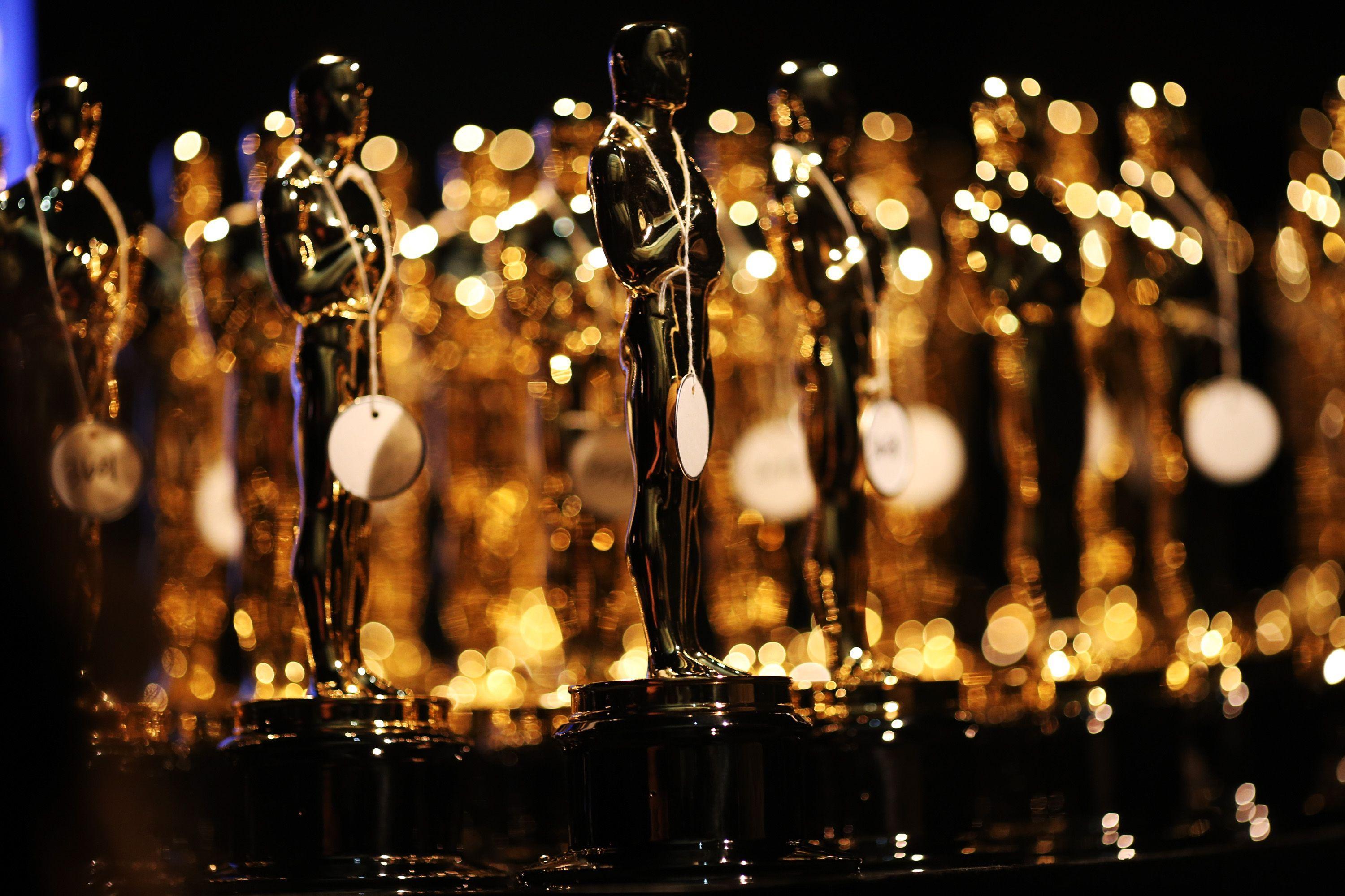 Awards Leading Up To Oscars