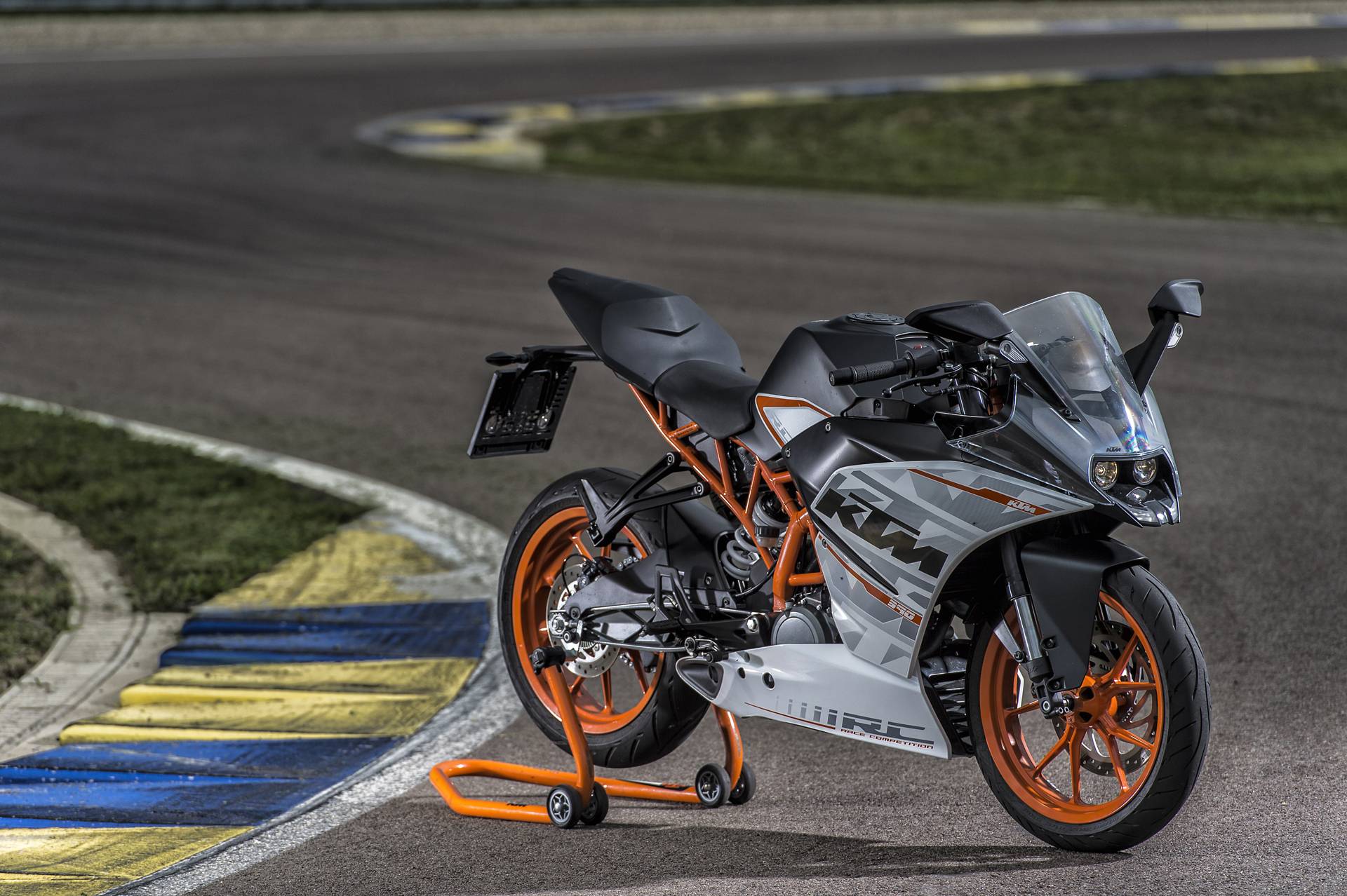 Motorcycle KTM RC 390 Wallpaper For PC Wallpaper