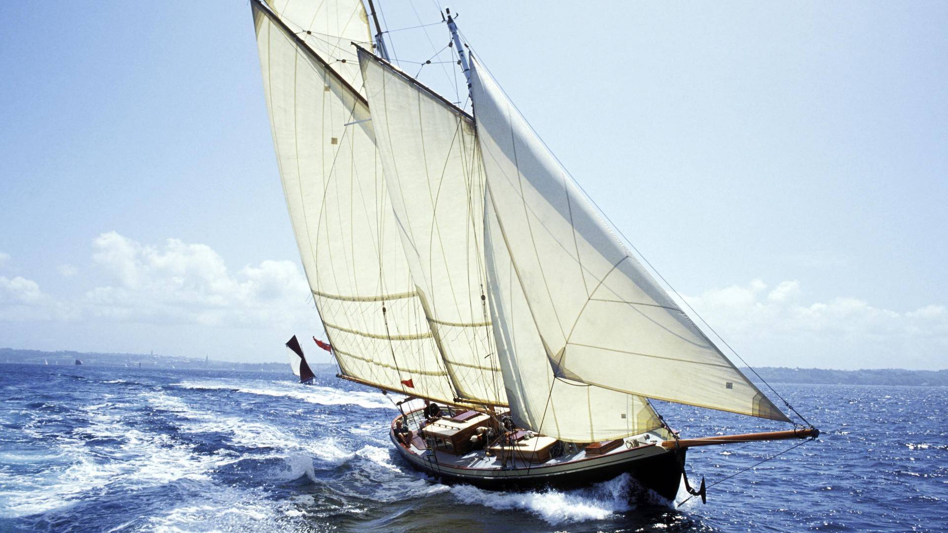 Sailing wallpaper