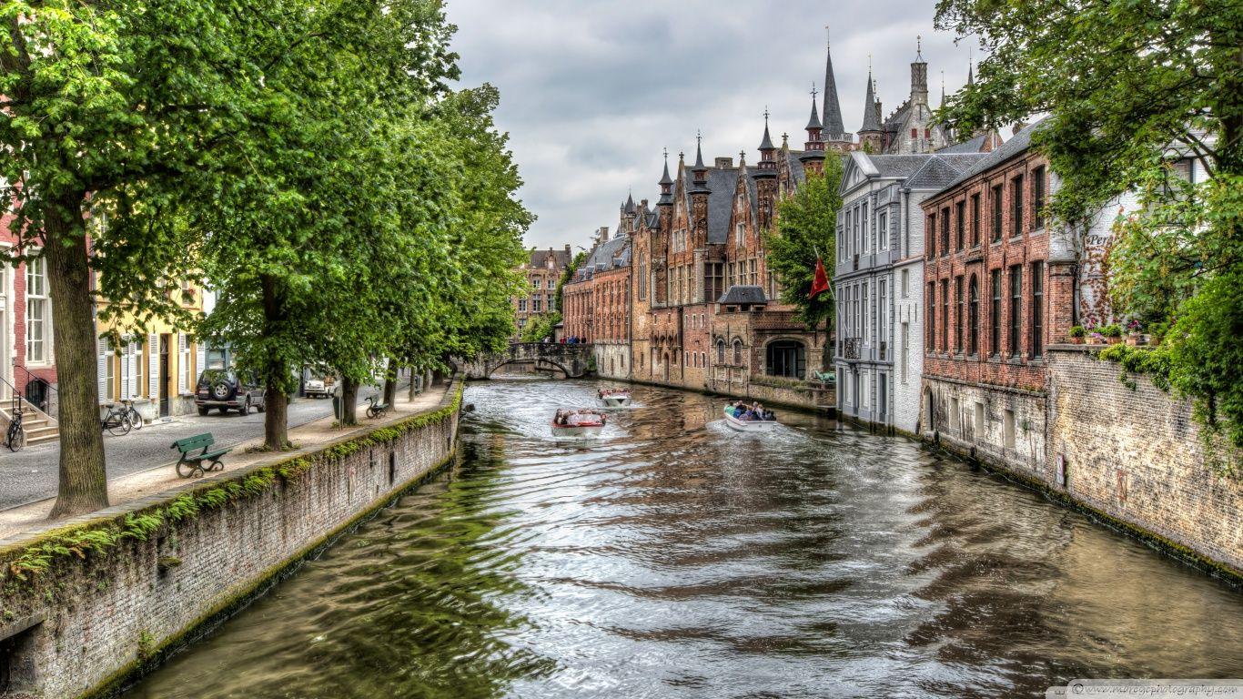 The Groenerei Canal in Bruges (Belgium) ❤ 4K HD Desktop Wallpaper