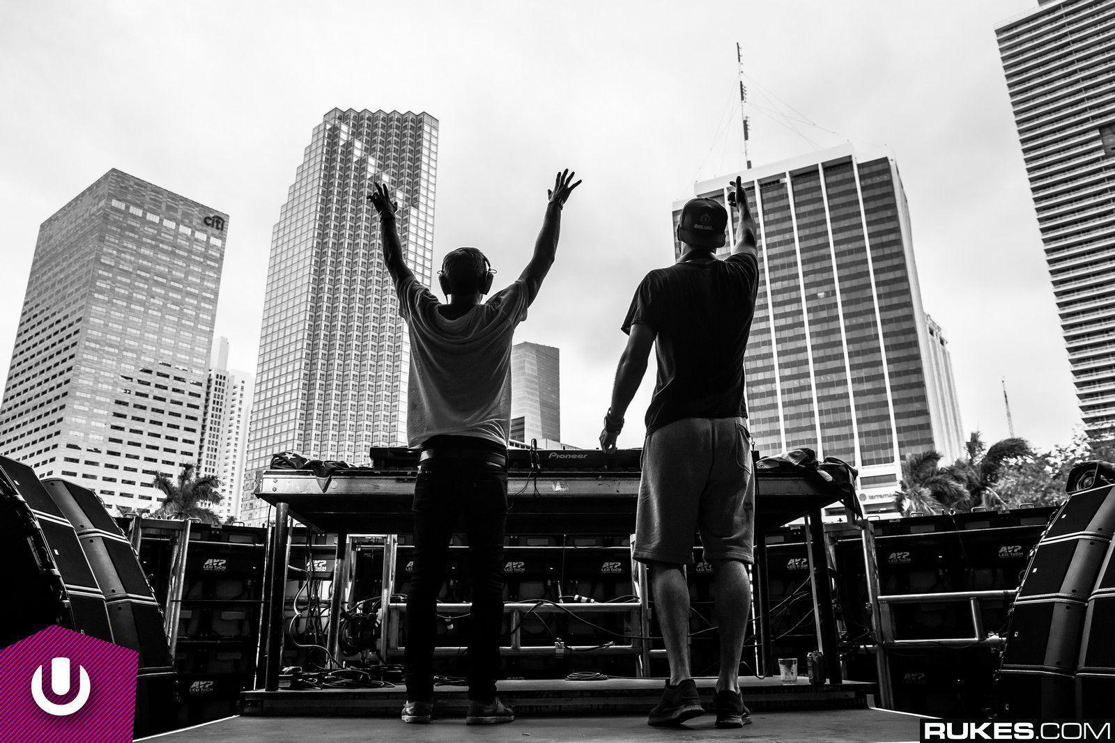 The Chainsmokers Artist Spotlight: Don't Get Too Caught Up In