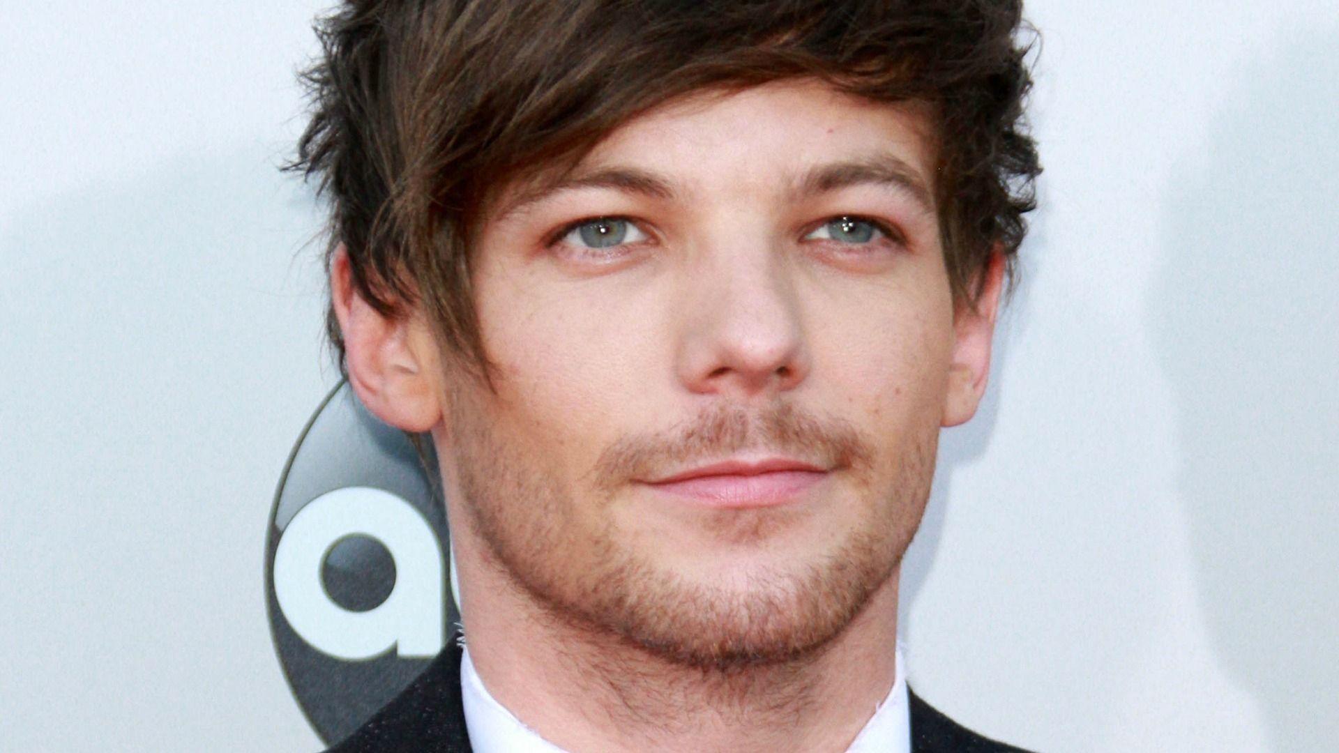Louis Tomlinson Wallpaper Image Photo Picture Background