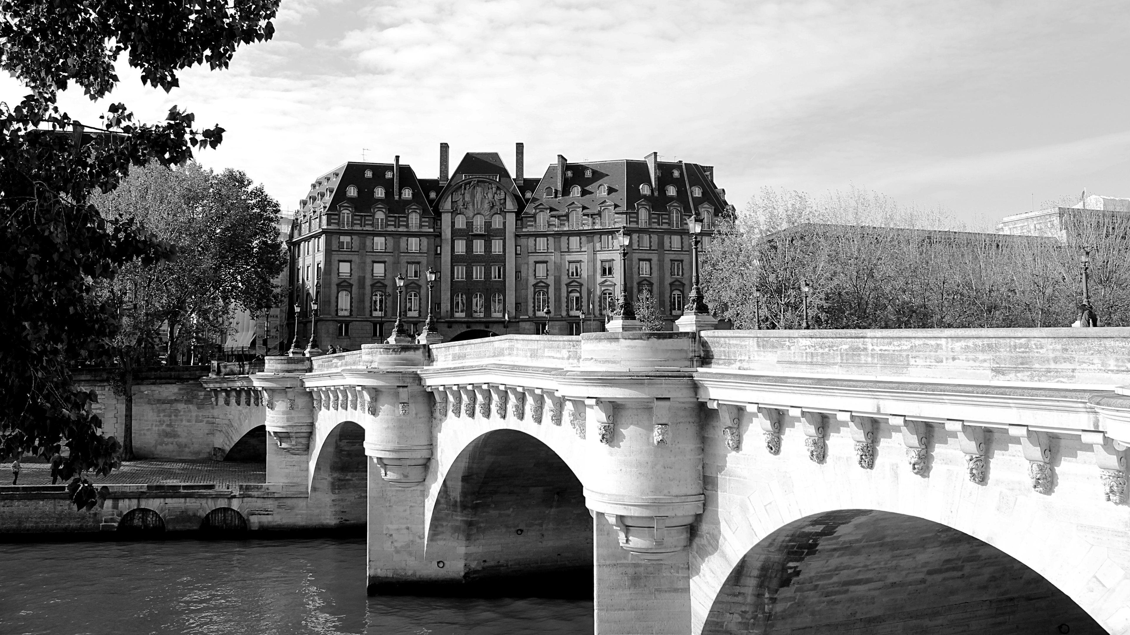 Bridge over Seine Wallpaper · 4K HD Desktop Background Phone Image