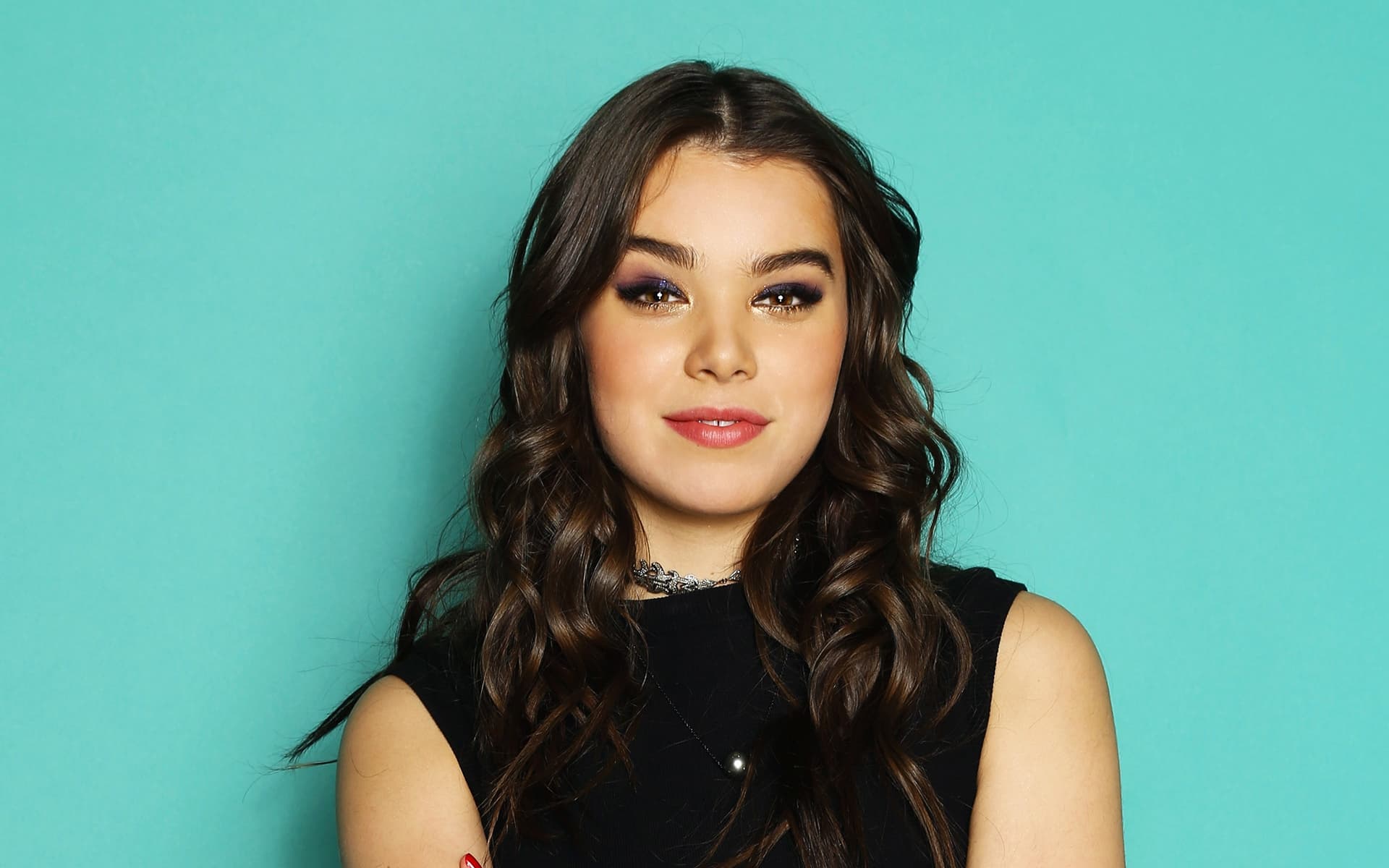 Hailee Steinfeld wallpaper High Quality Resolution Download