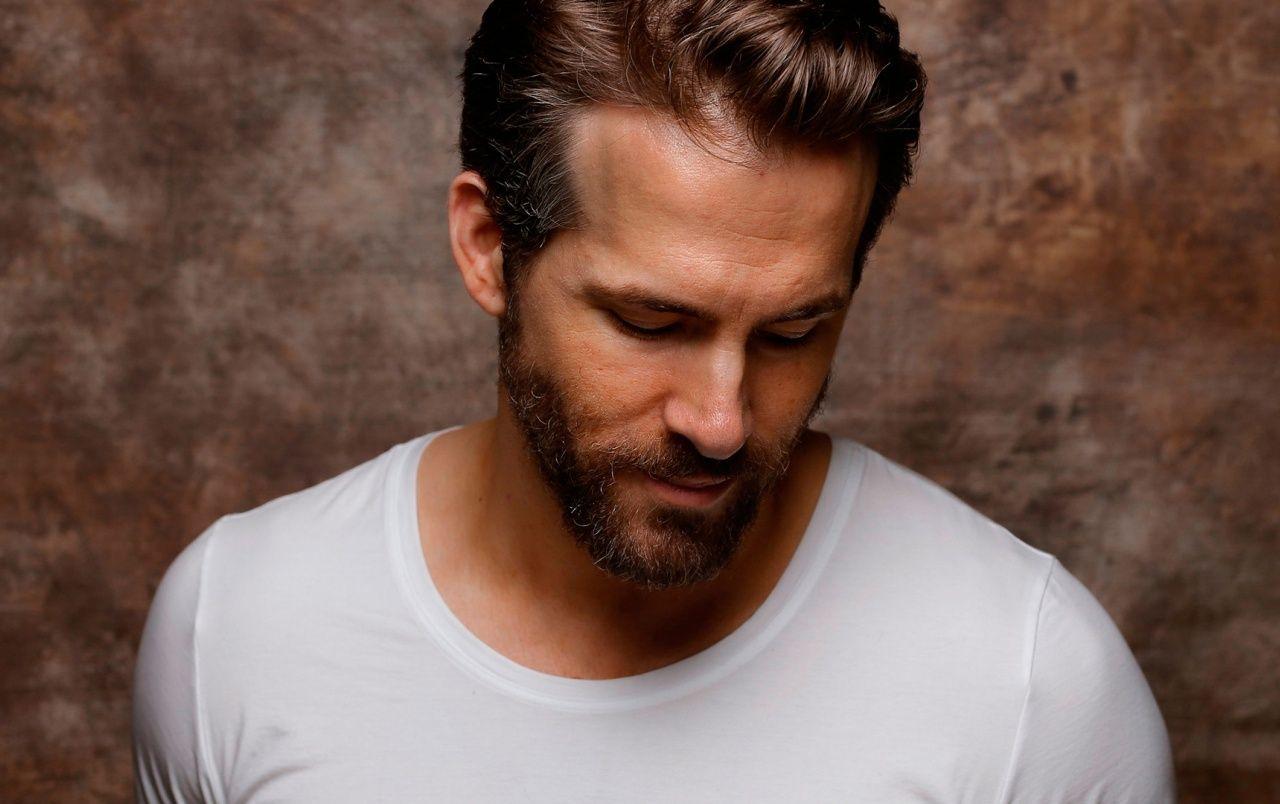 Ryan Reynolds White Shirt wallpaper. Ryan Reynolds White Shirt