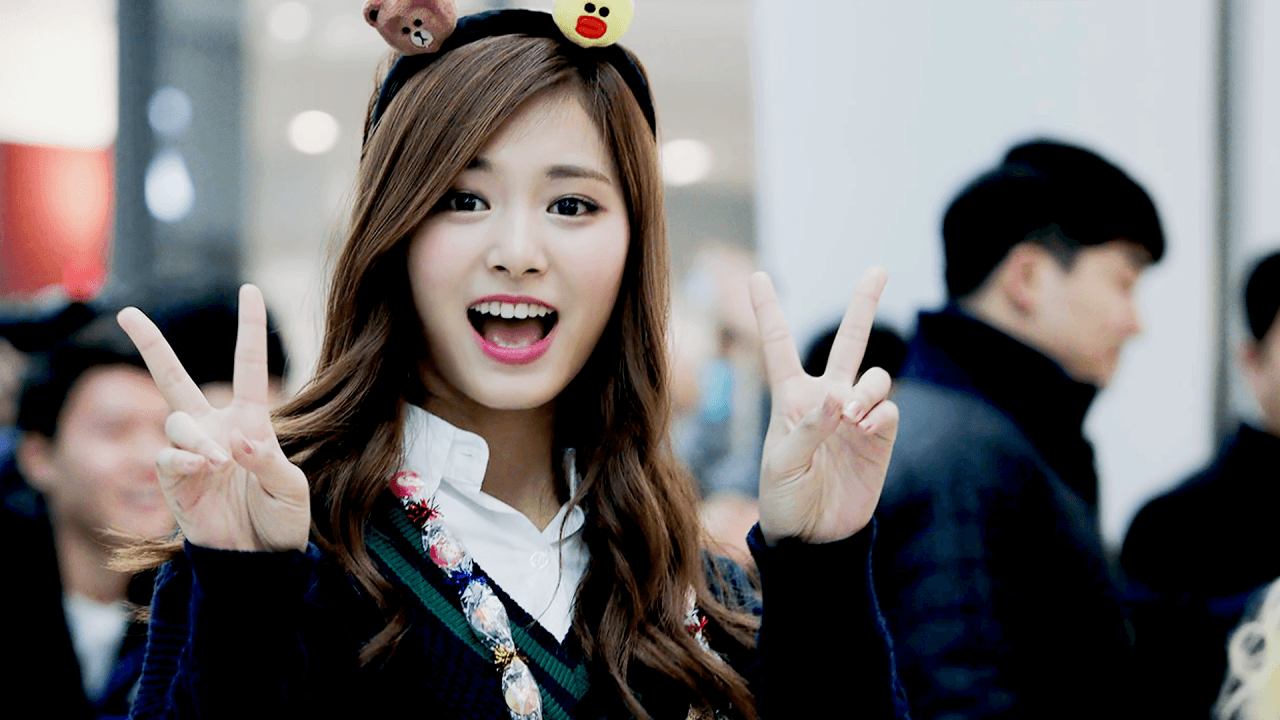 All twice icons— Tzuyu Desktop Wallpaper Don't forget to check