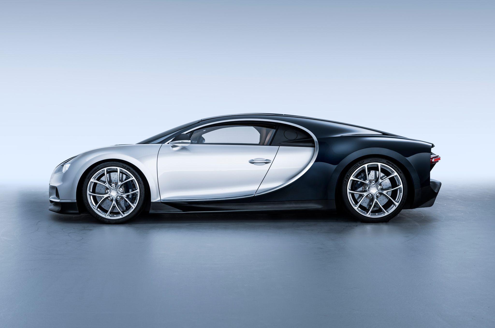 Bugatti Chiron First Look Review: Resetting the Benchmark